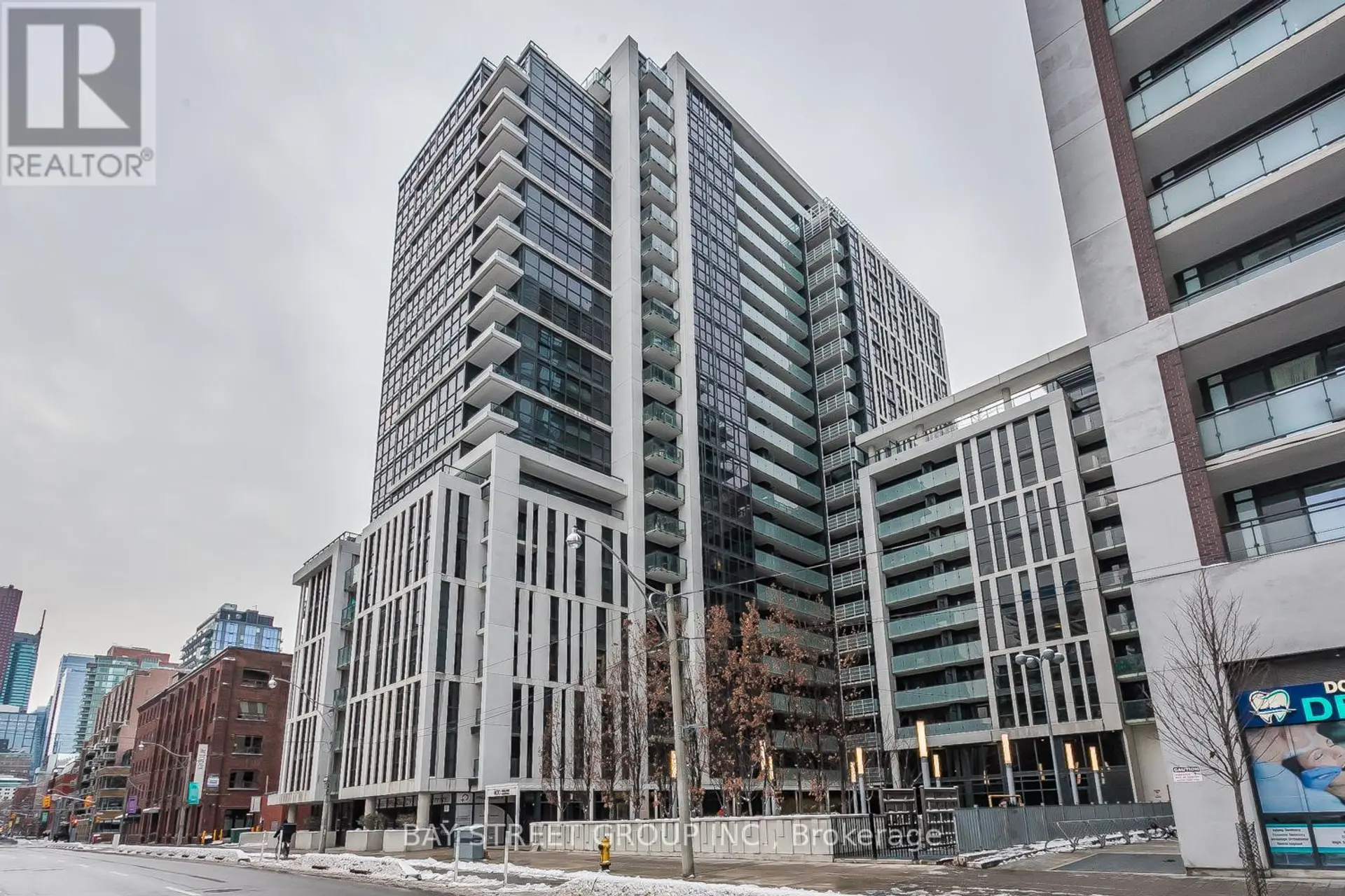 #1615 400 ADELAIDE STREET E - Image 1