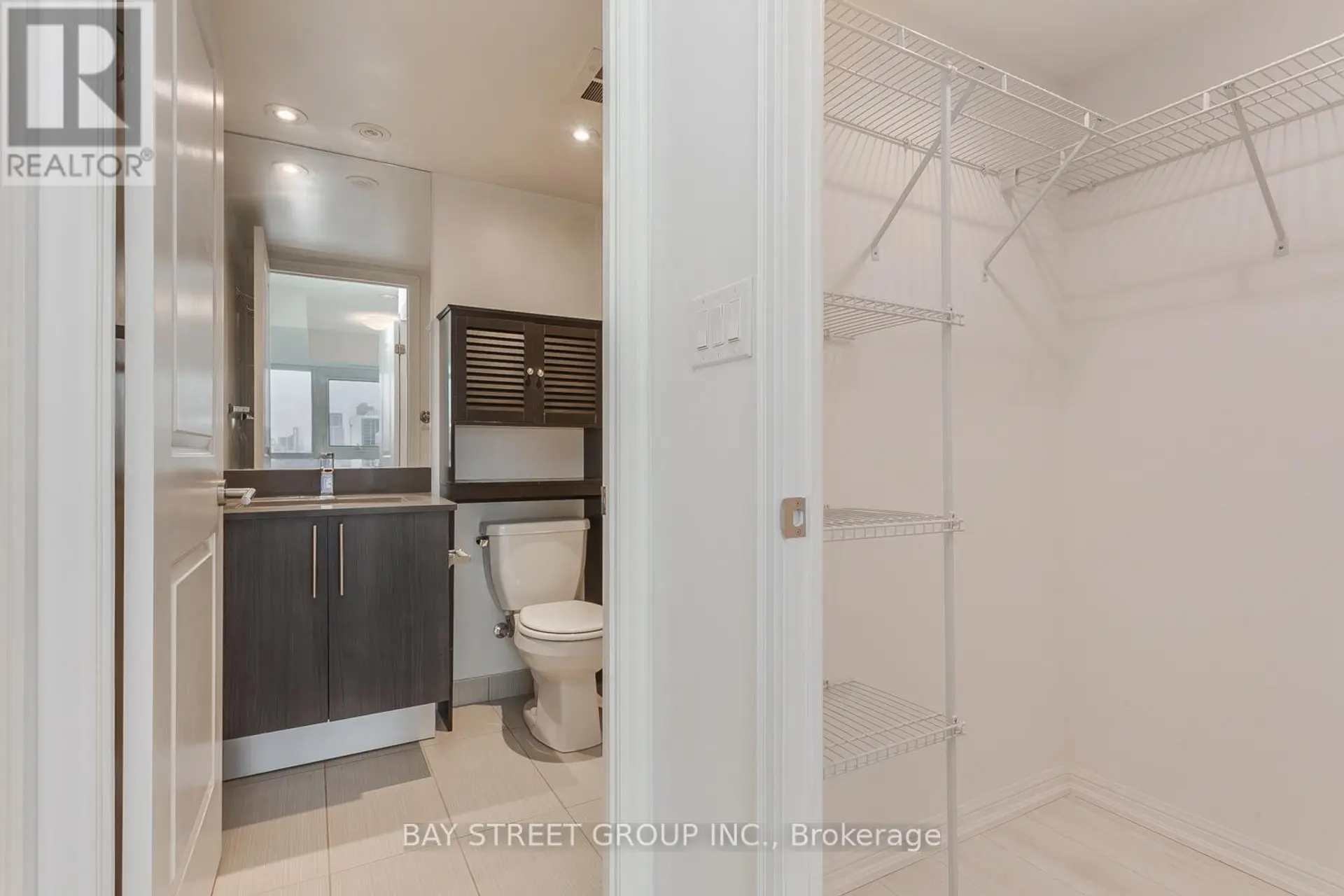 #1615 400 ADELAIDE STREET E - Image 14