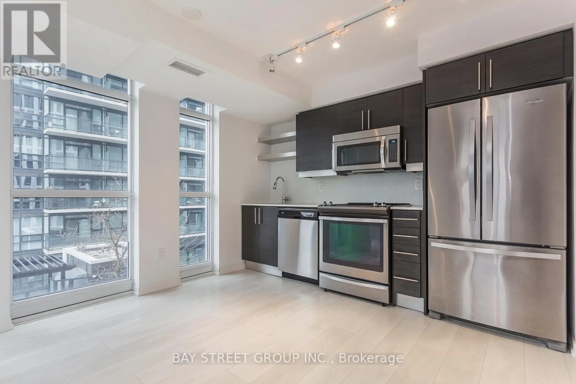 #1615 400 ADELAIDE STREET E - Image 5