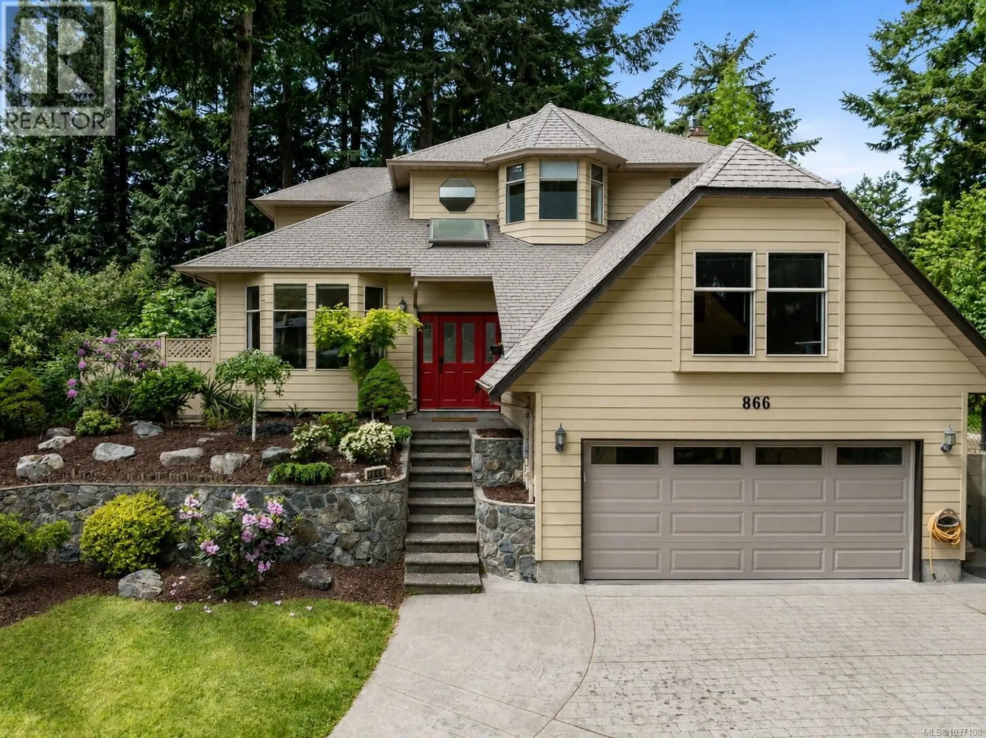 Property at 866 CAMBRIA WOOD Crt, Saanich, BC