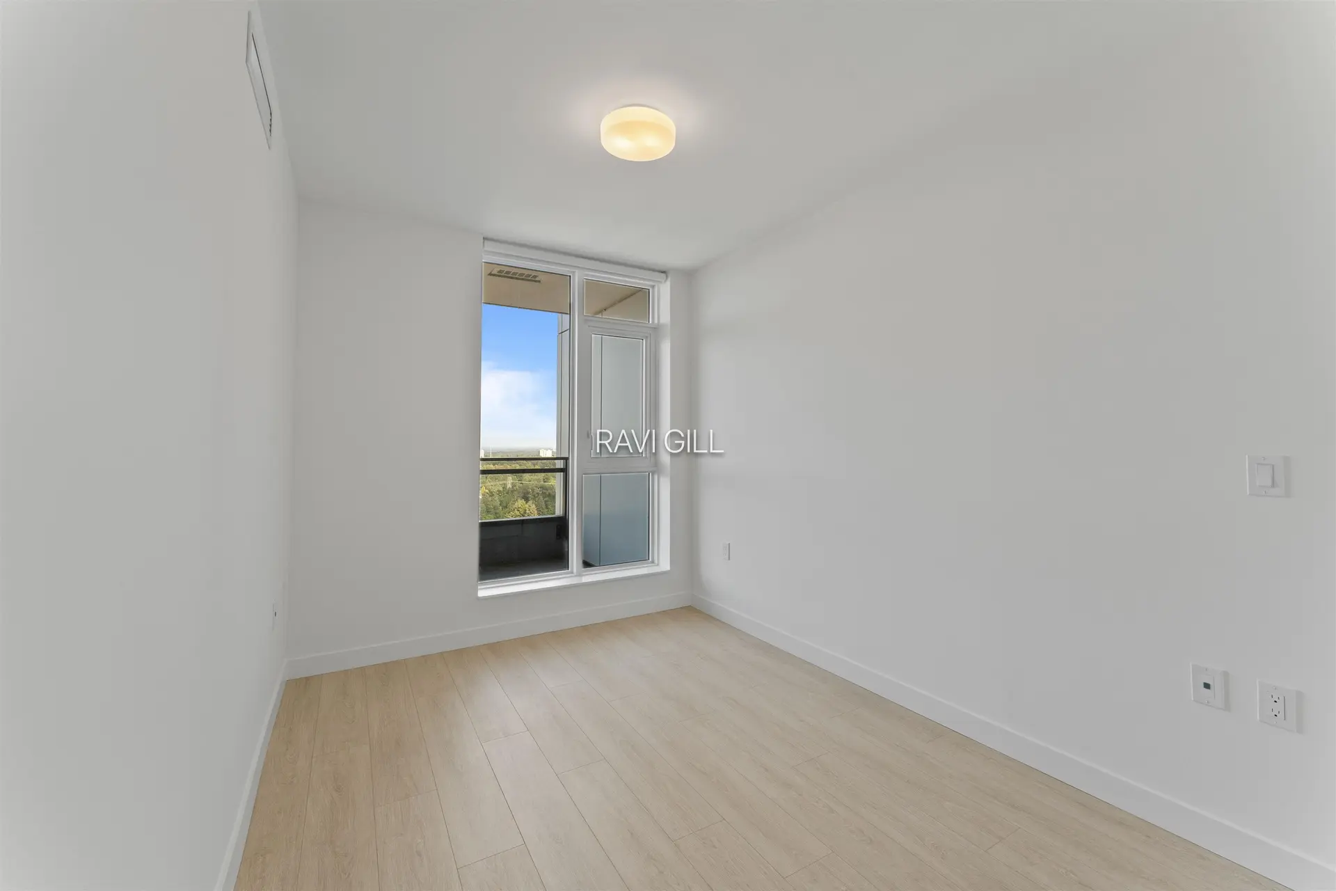 #512 13675 107a Avenue - Image 10
