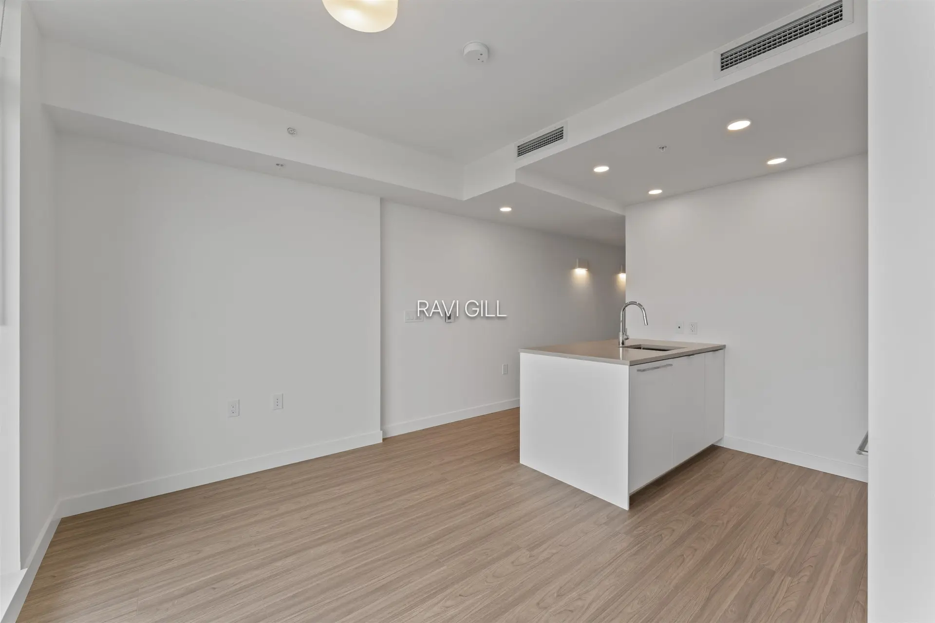 #3003 13675 107a Avenue - Image 3