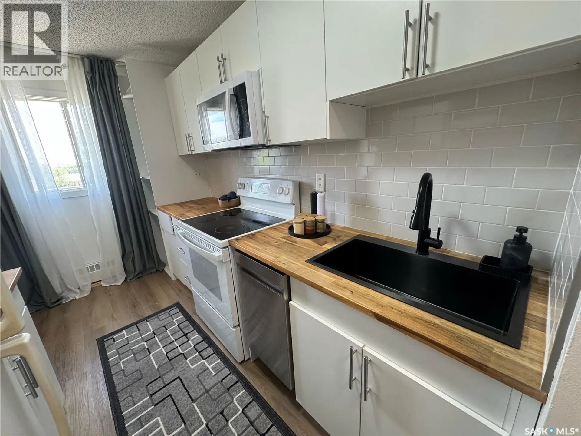#306 31 Rodenbush DRIVE - Image 6