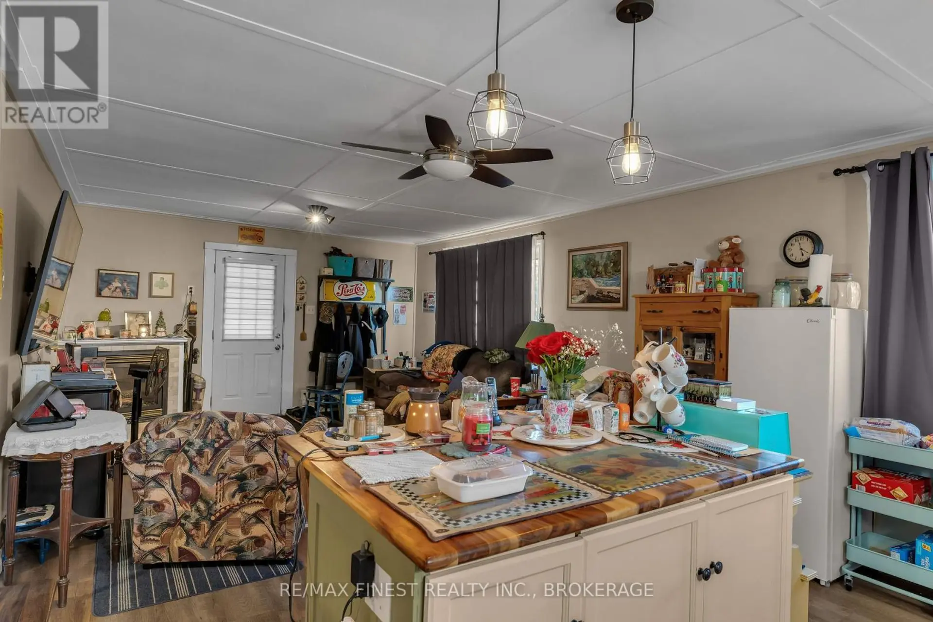 186 THOMAS STREET - Image 9