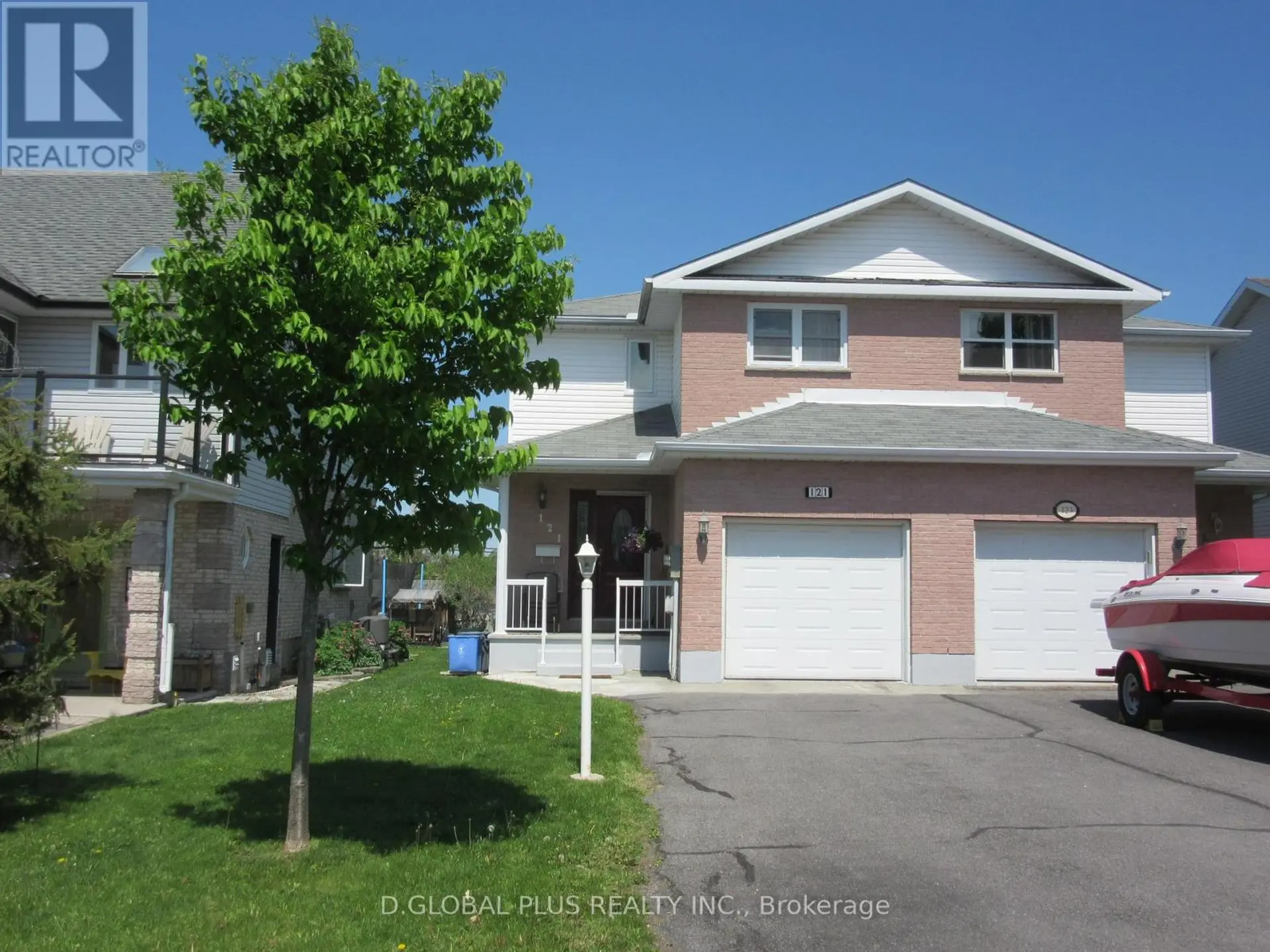 121 HEMLOCK CRESCENT N - Image 1