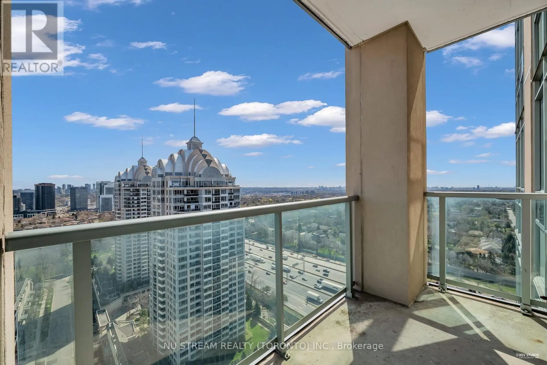 #PH304 17 BARBERRY PLACE - Image 18