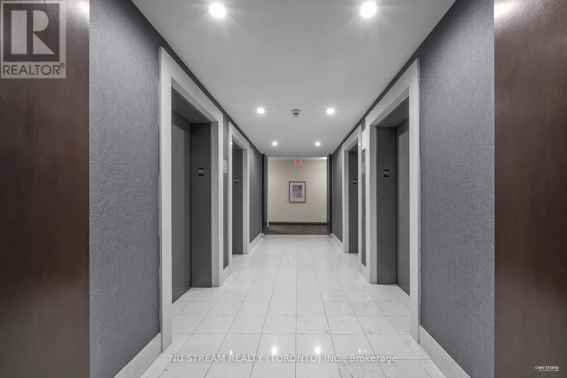 #PH304 17 BARBERRY PLACE - Image 5
