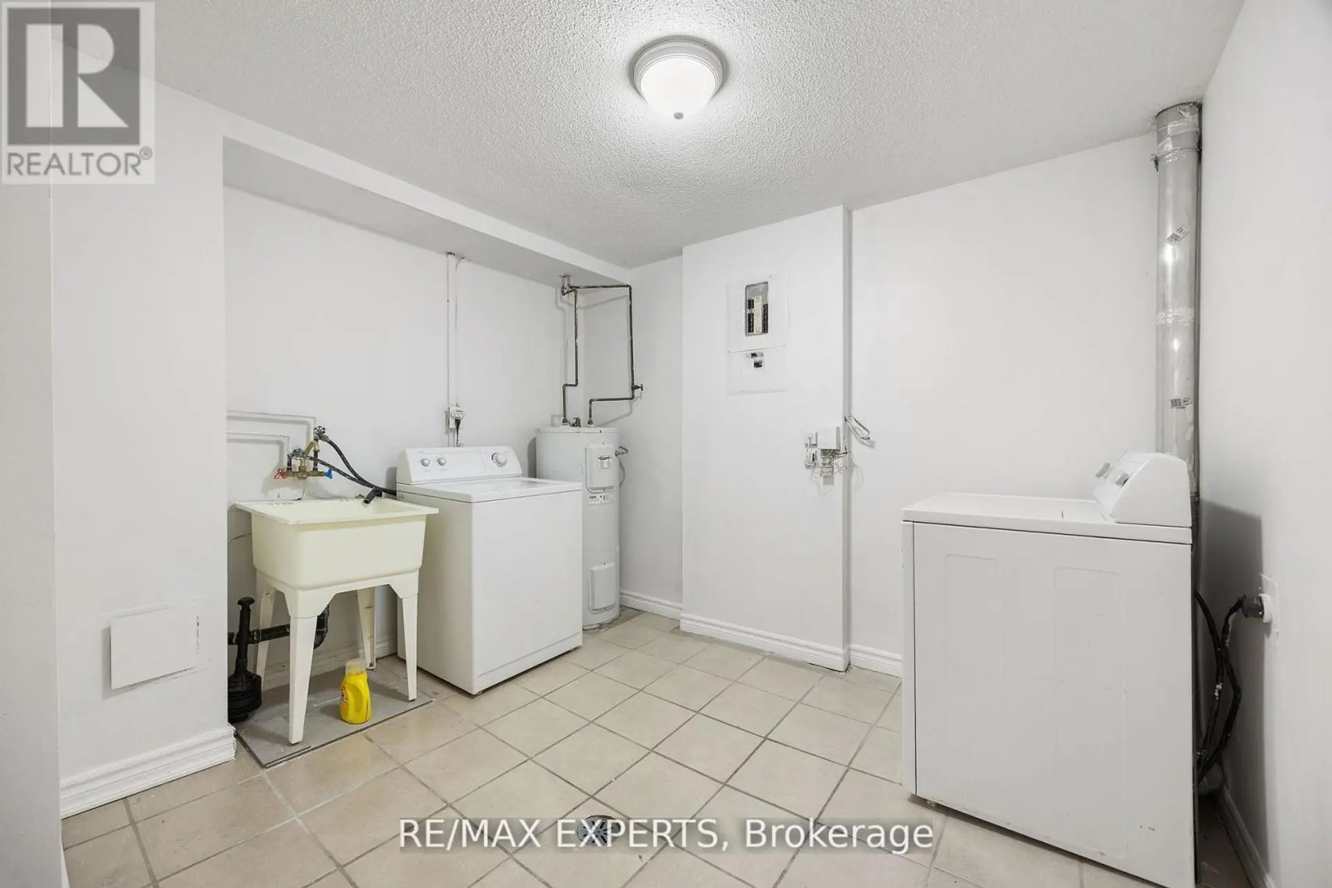 242 MILESTONE CRESCENT - Image 15
