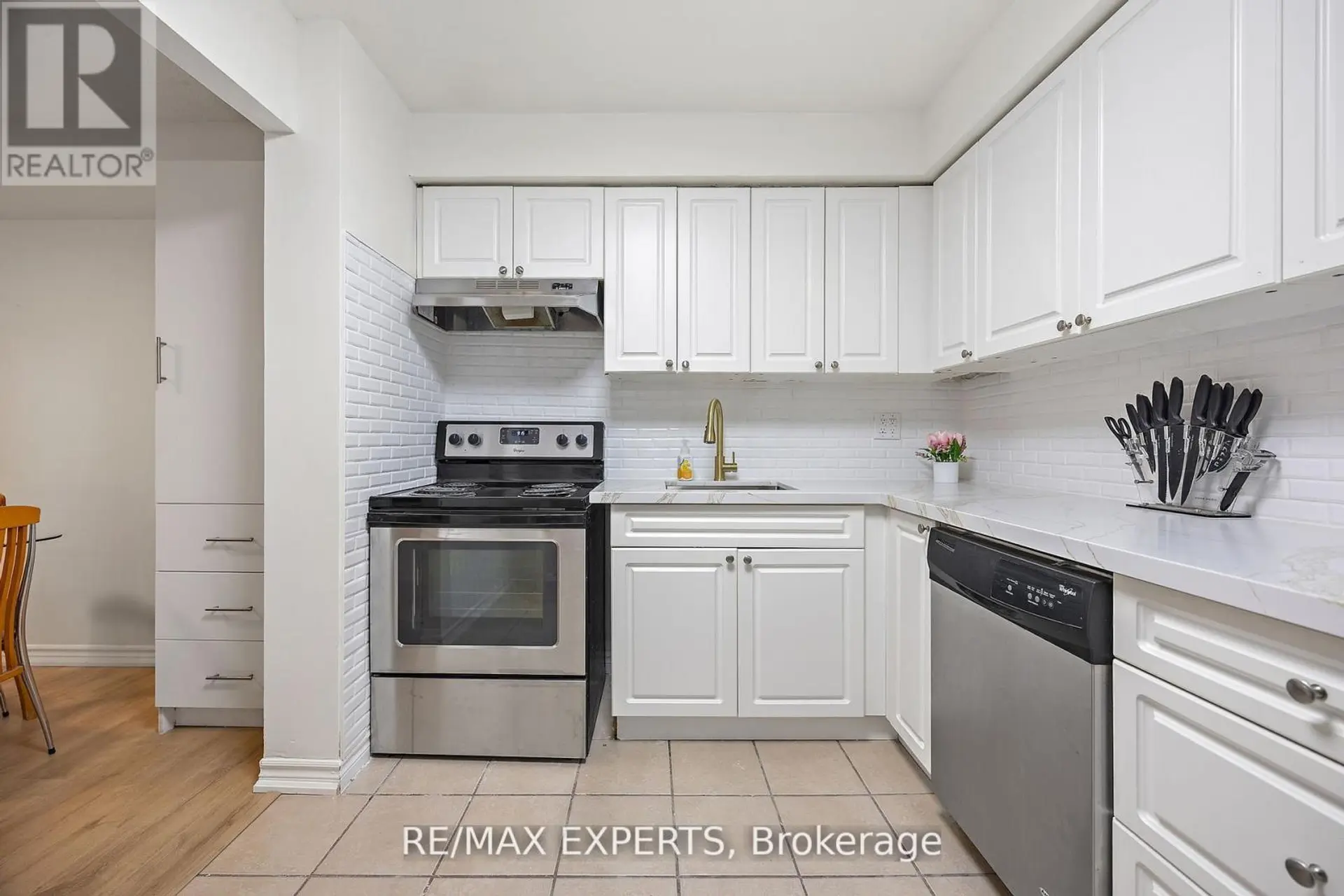 242 MILESTONE CRESCENT - Image 2