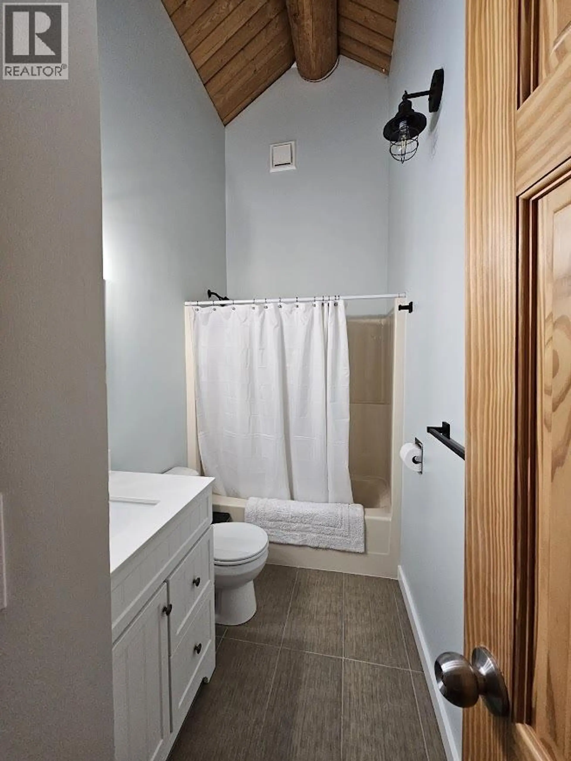 6530 Campbell Road - Image 14