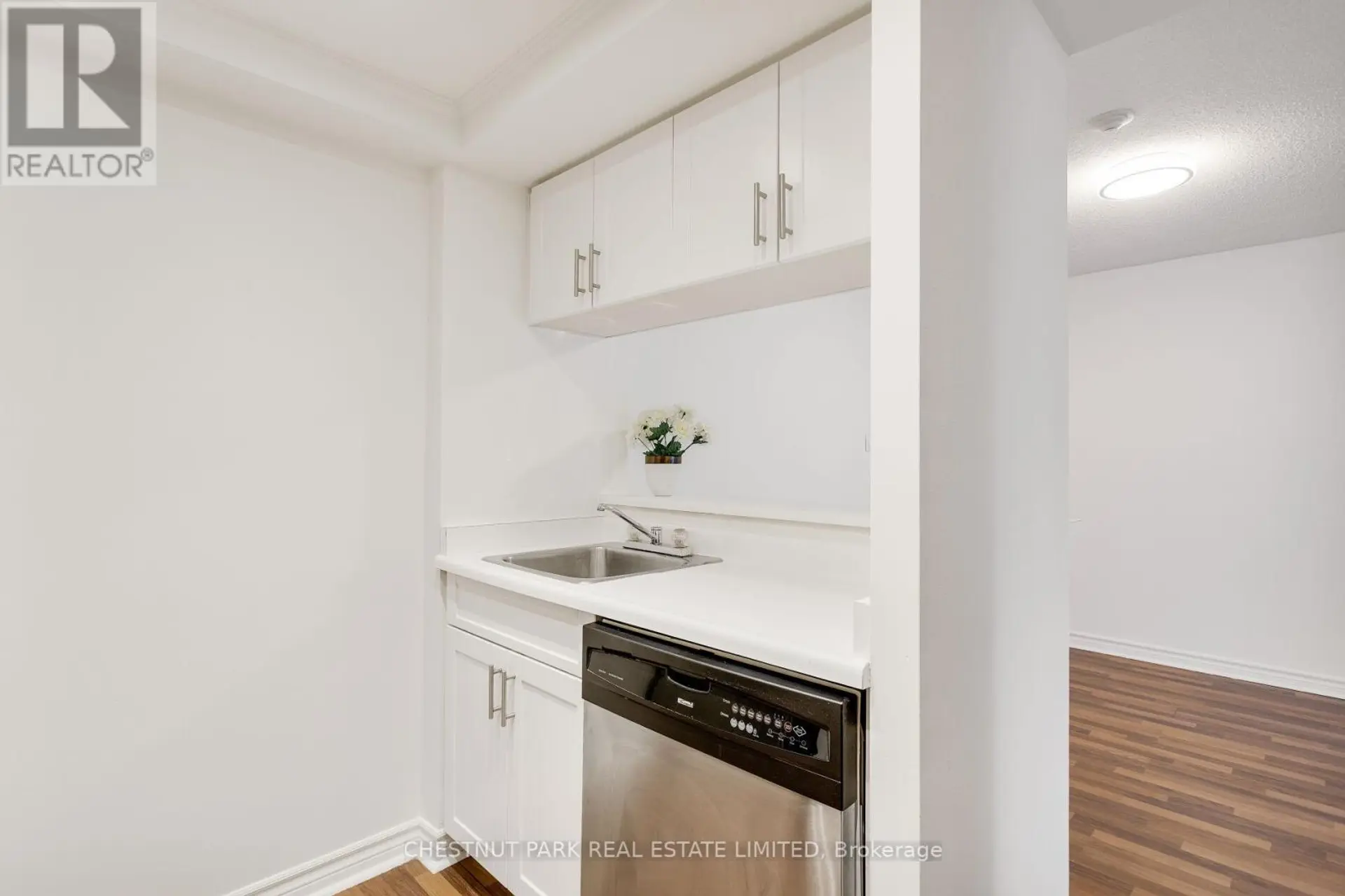 #1408 1001 BAY STREET - Image 10