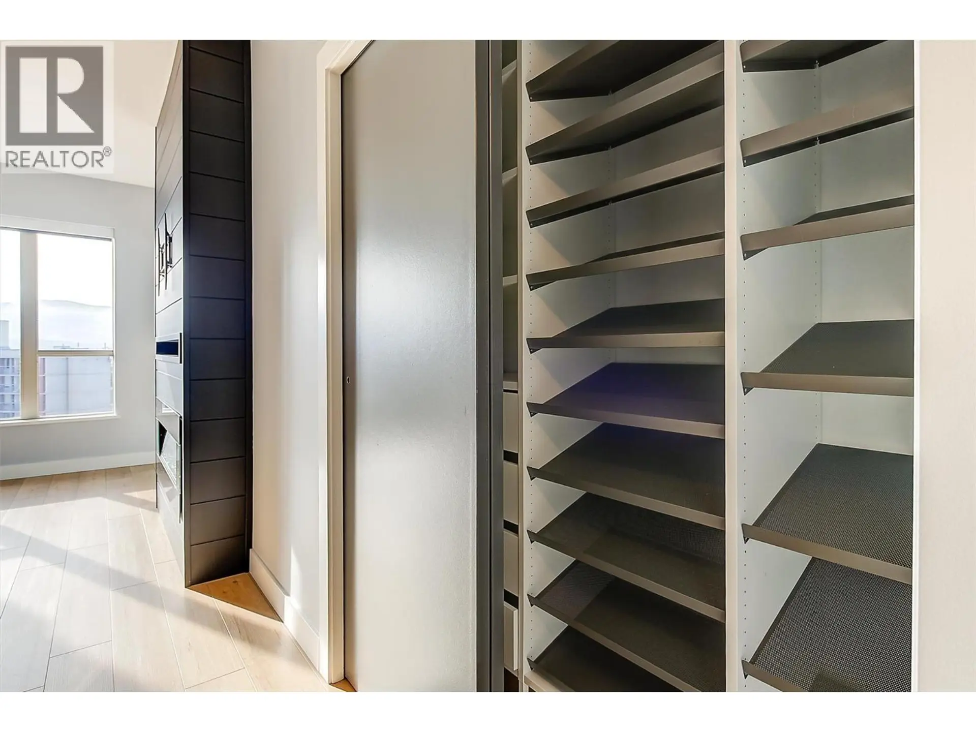 #1209 1160 Bernard Avenue - Image 13