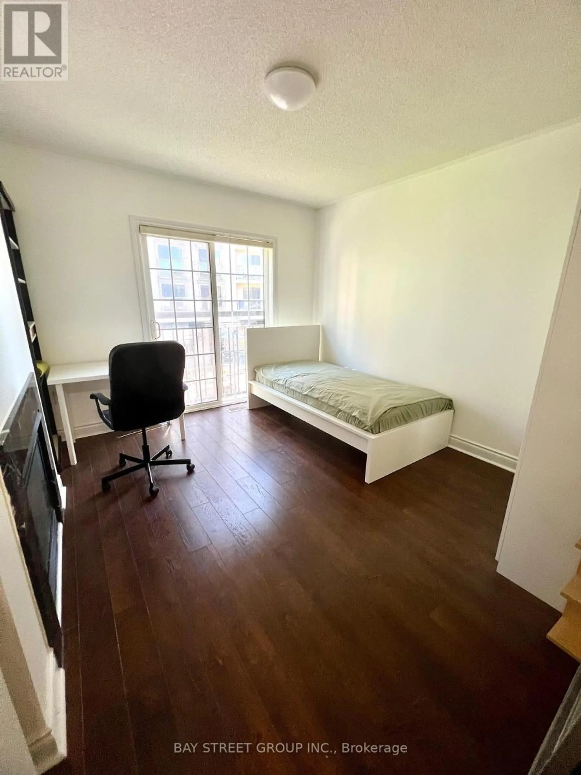 #56 8 BRIGHTON PLACE - Image 14