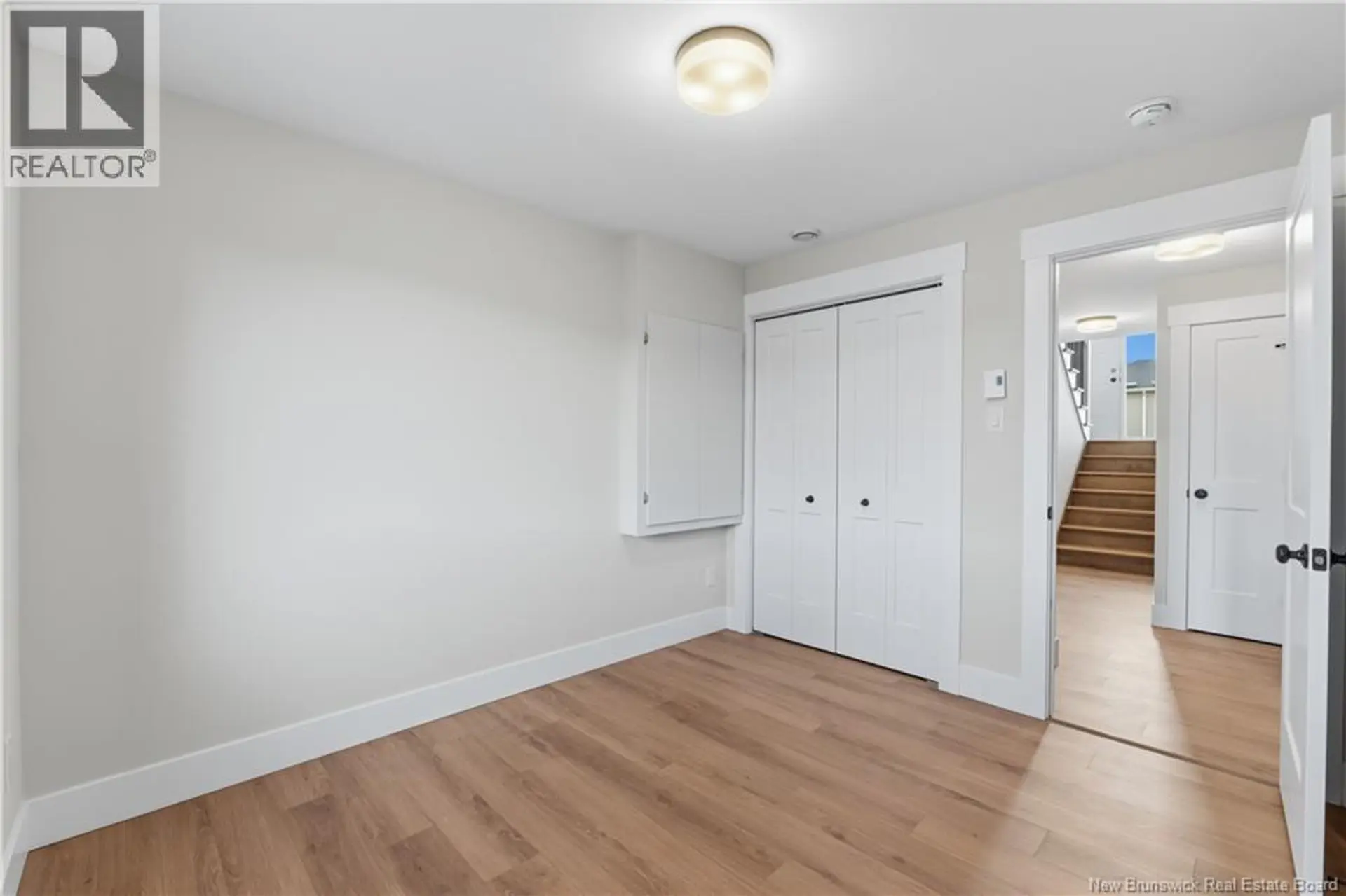 272 MacCoun Street - Image 9