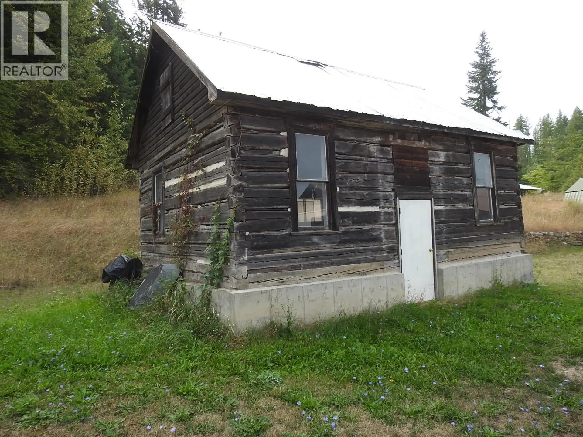 4596 Back Enderby Road - Image 18