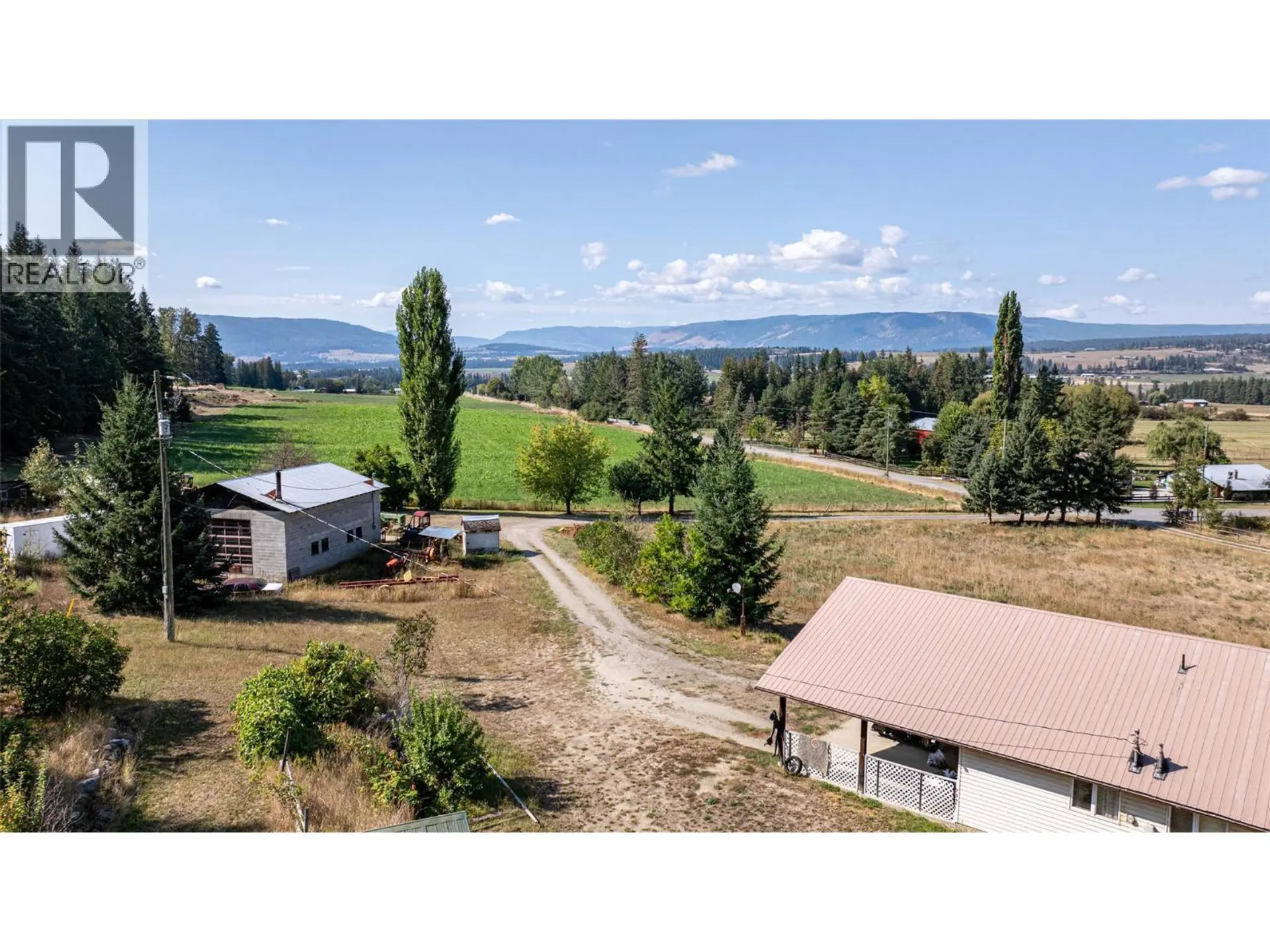 4596 Back Enderby Road - Image 4
