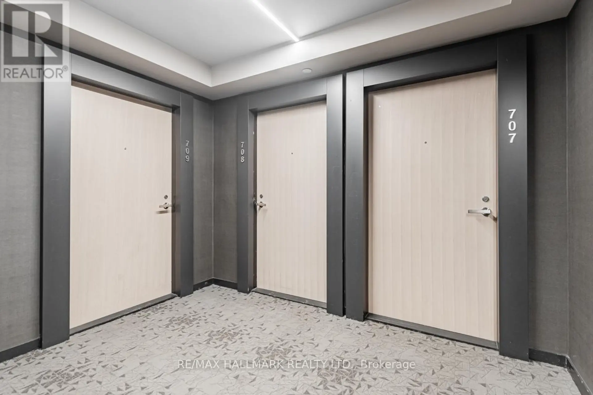#707 5 SOUDAN AVENUE - Image 2