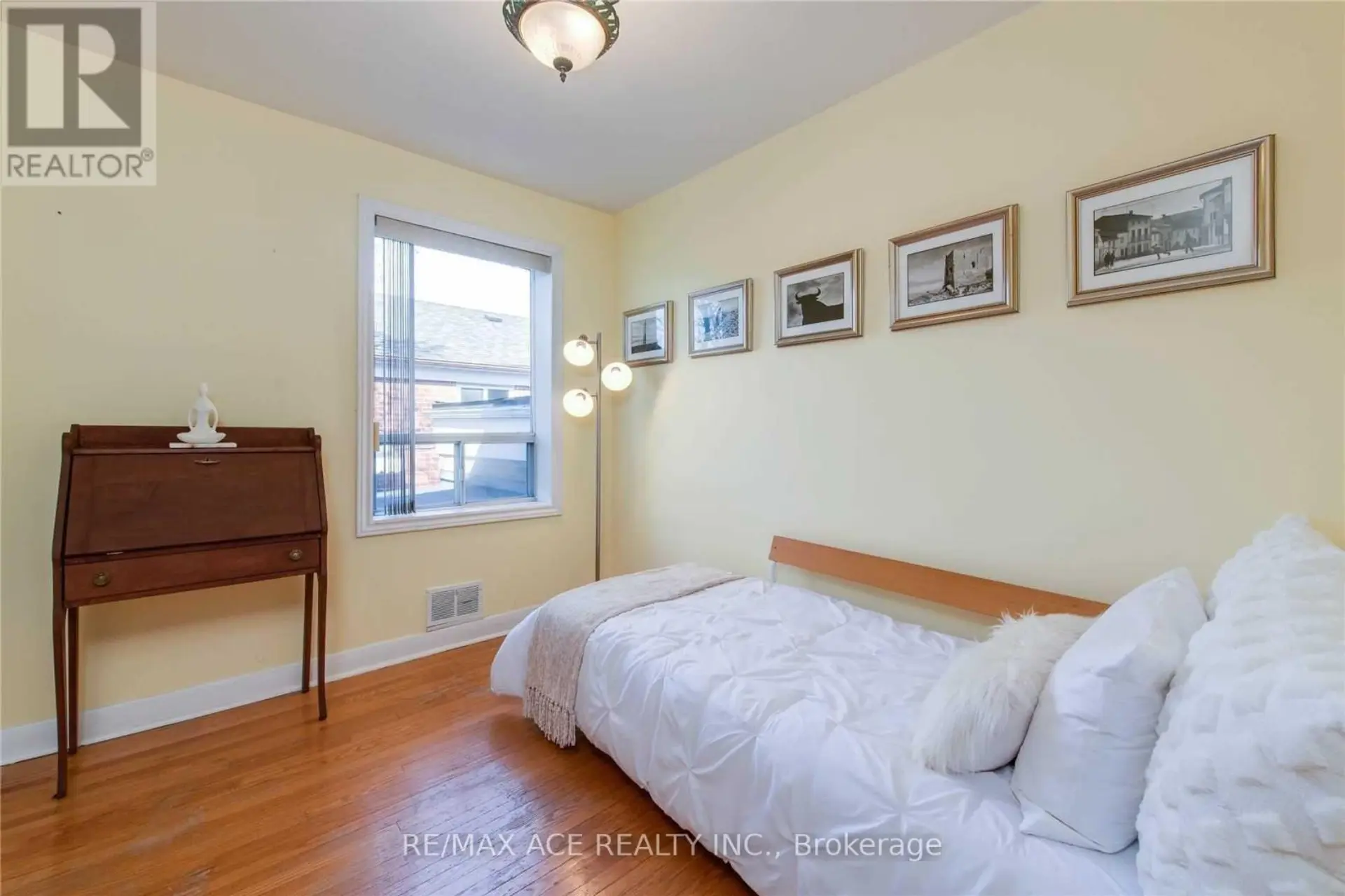 3715 ST CLAIR AVENUE E - Image 10