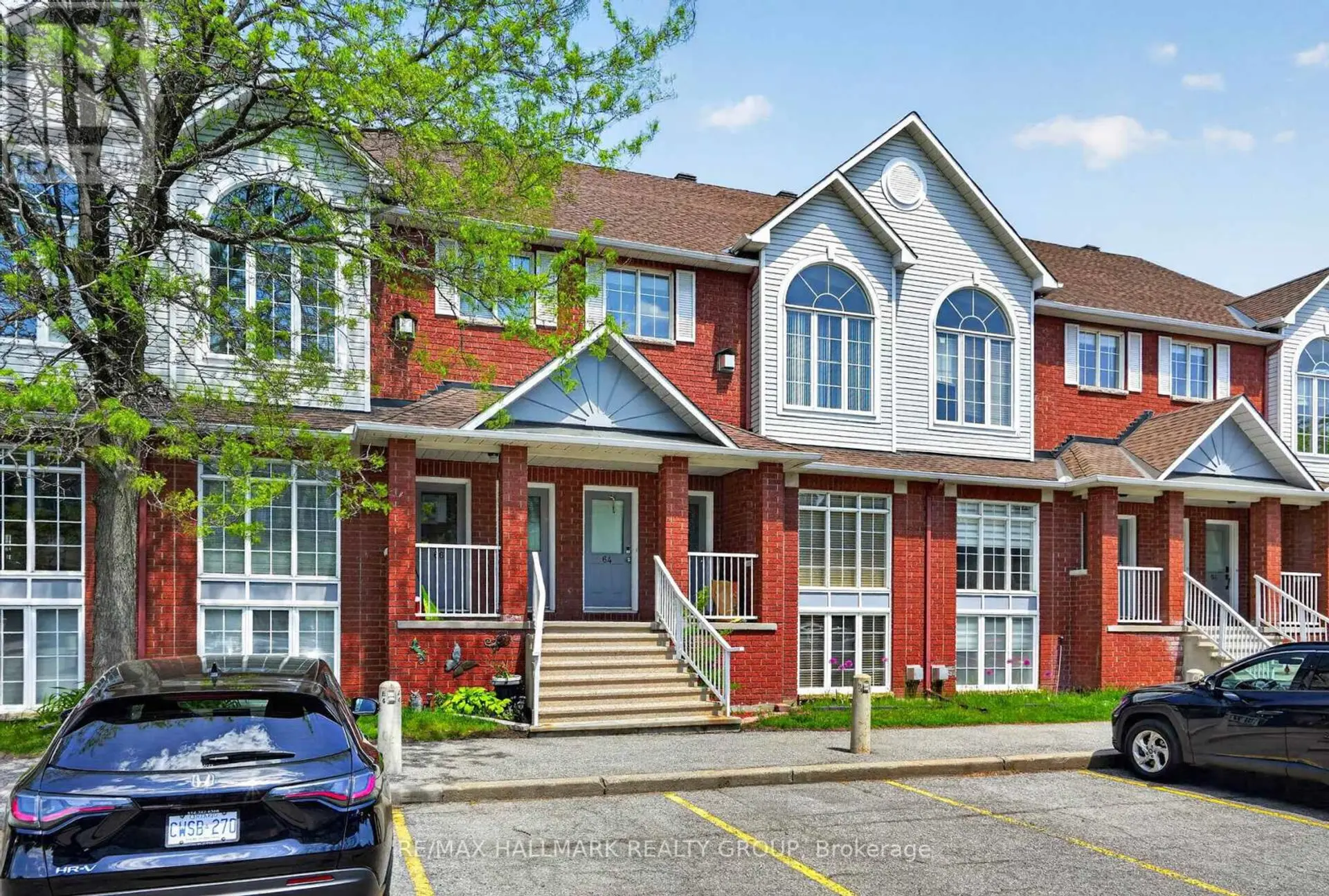 62 BRISTON PRIVATE - Image 1