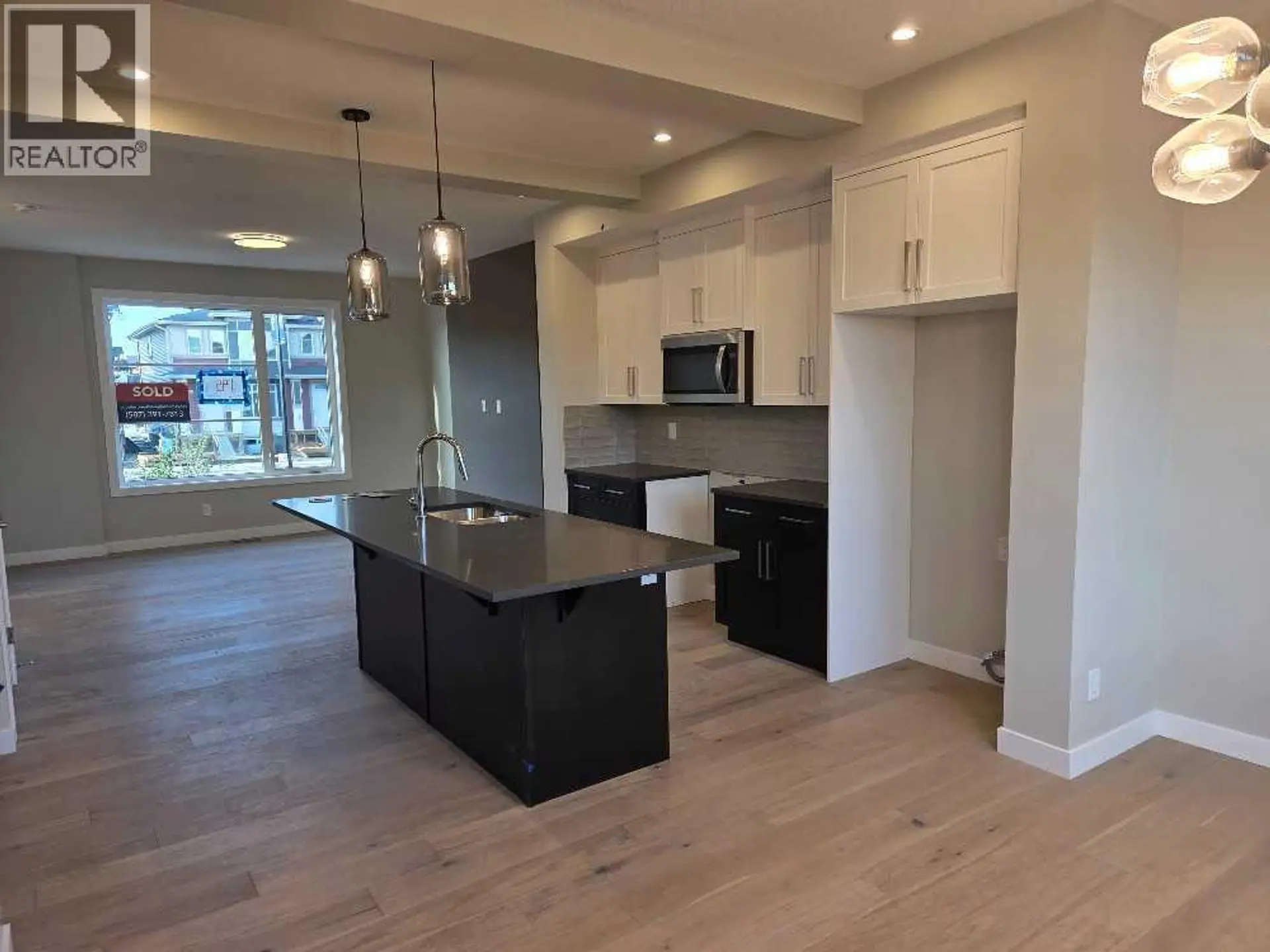 245 Cobblestone Gate SW - Image 8