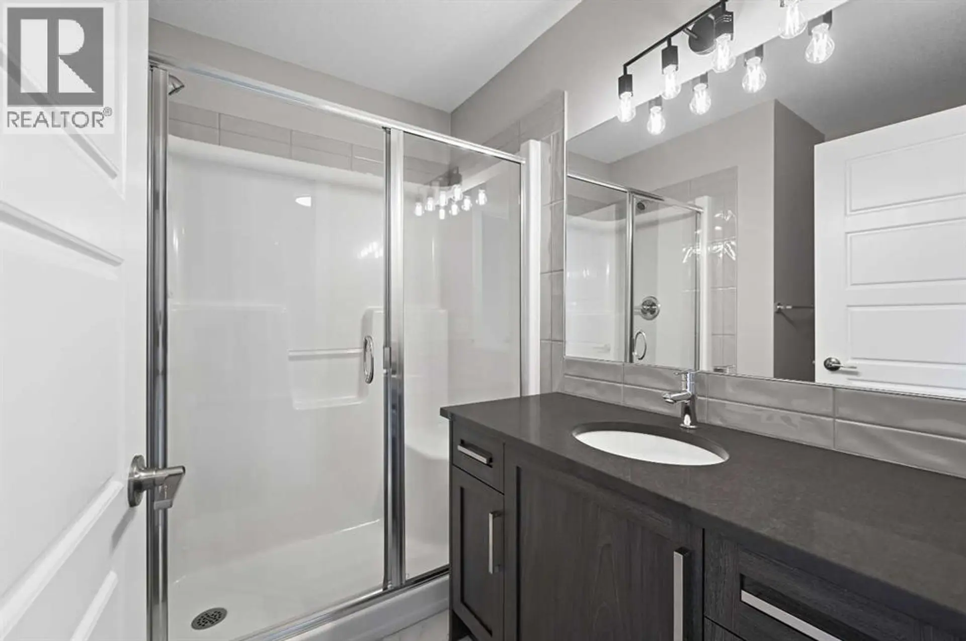 245 Cobblestone Gate SW - Image 16