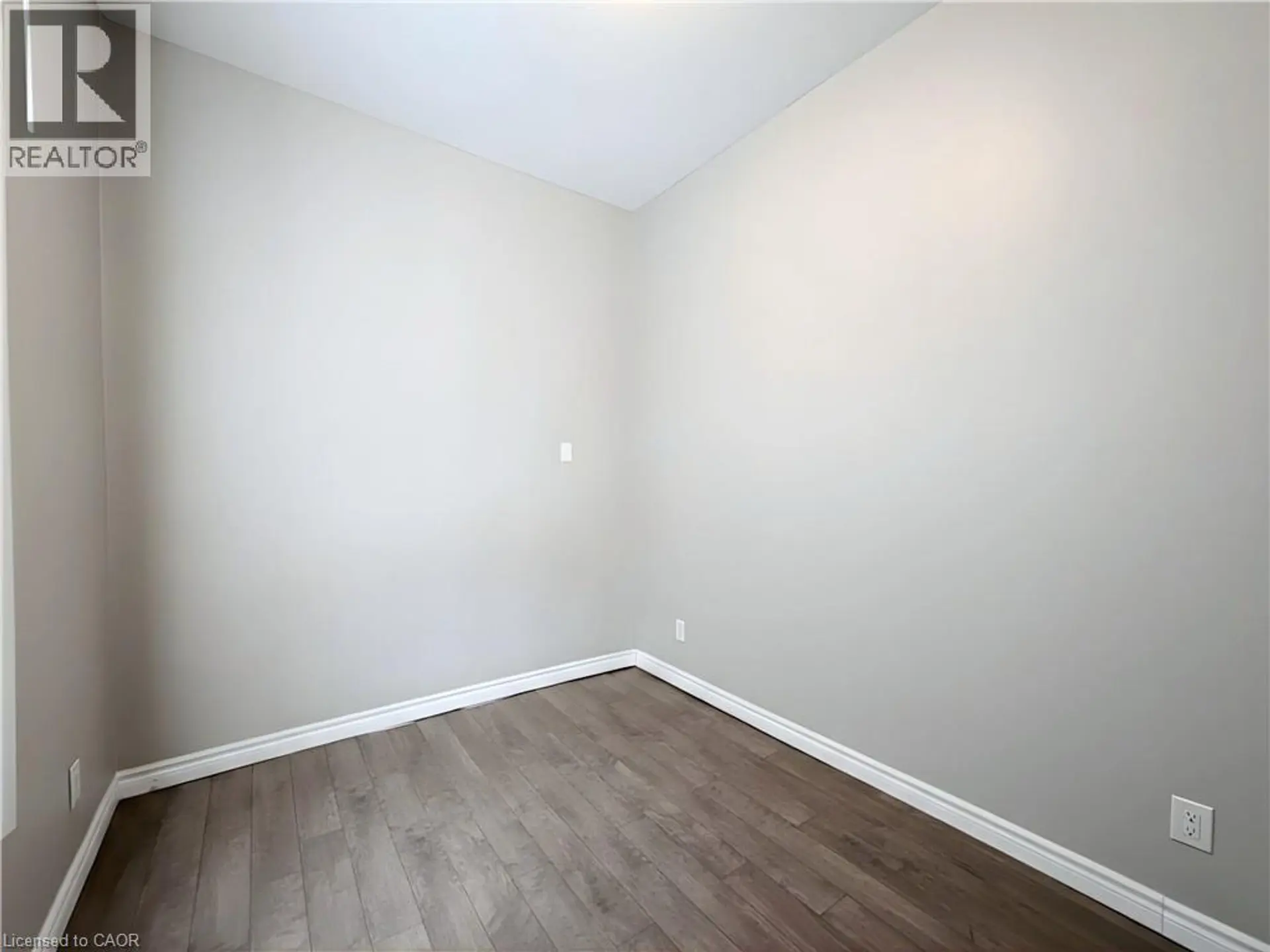 105 CHEEVER Street - Image 13