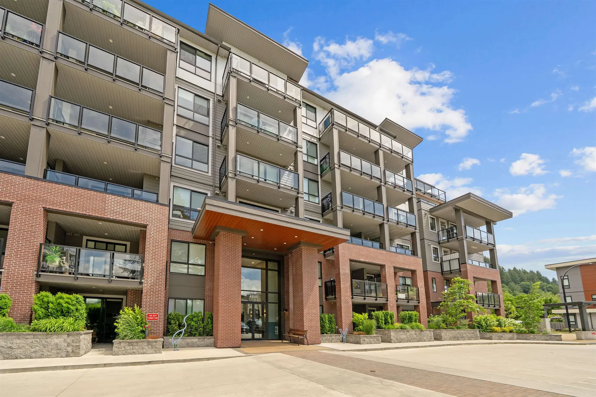 #208 45511 Campus Drive - Image 15