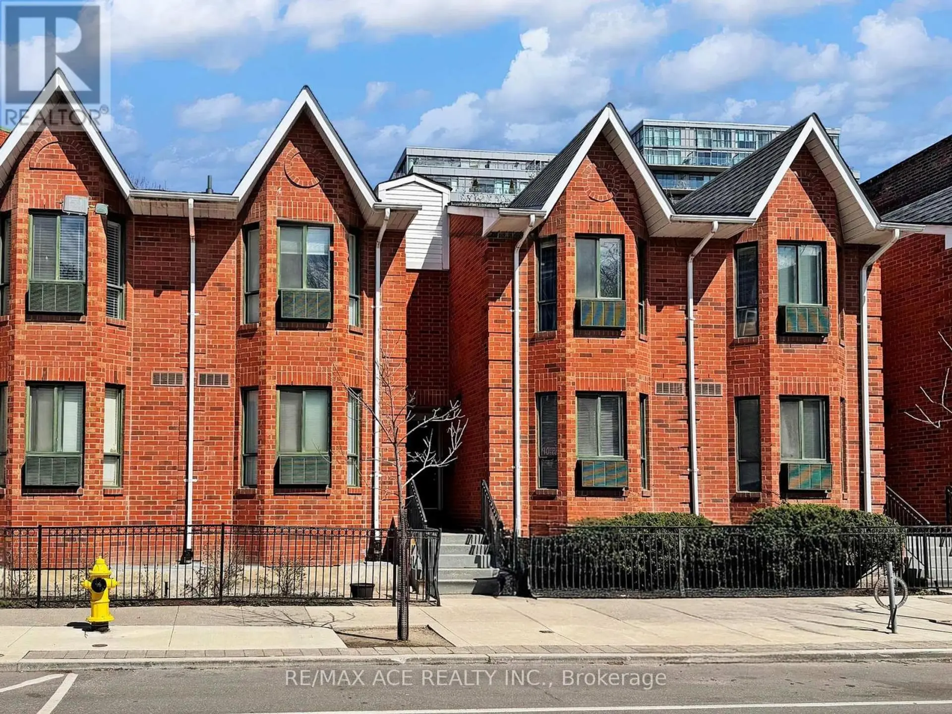 #14 660B WELLINGTON STREET W - Image 1