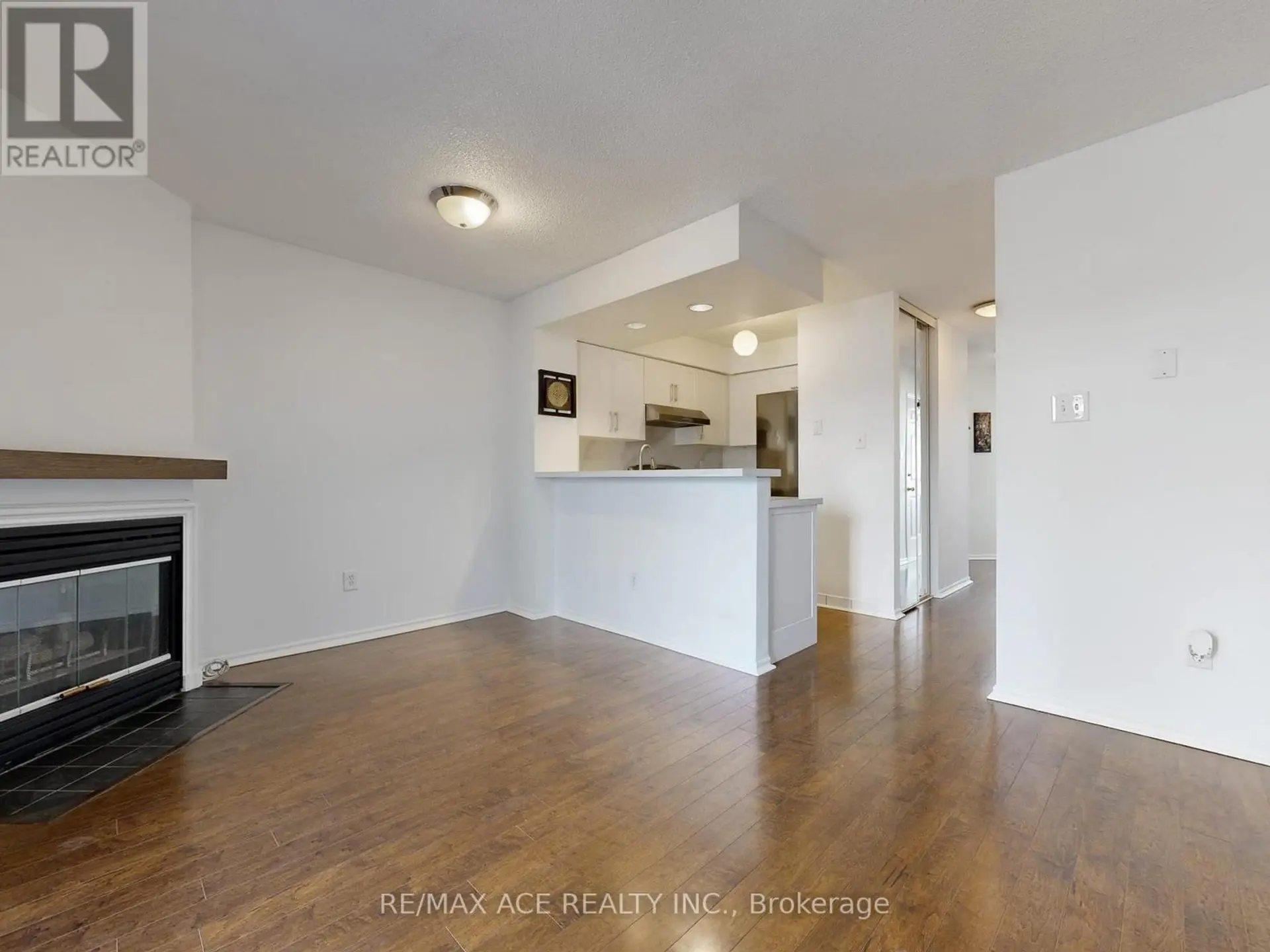 #14 660B WELLINGTON STREET W - Image 8