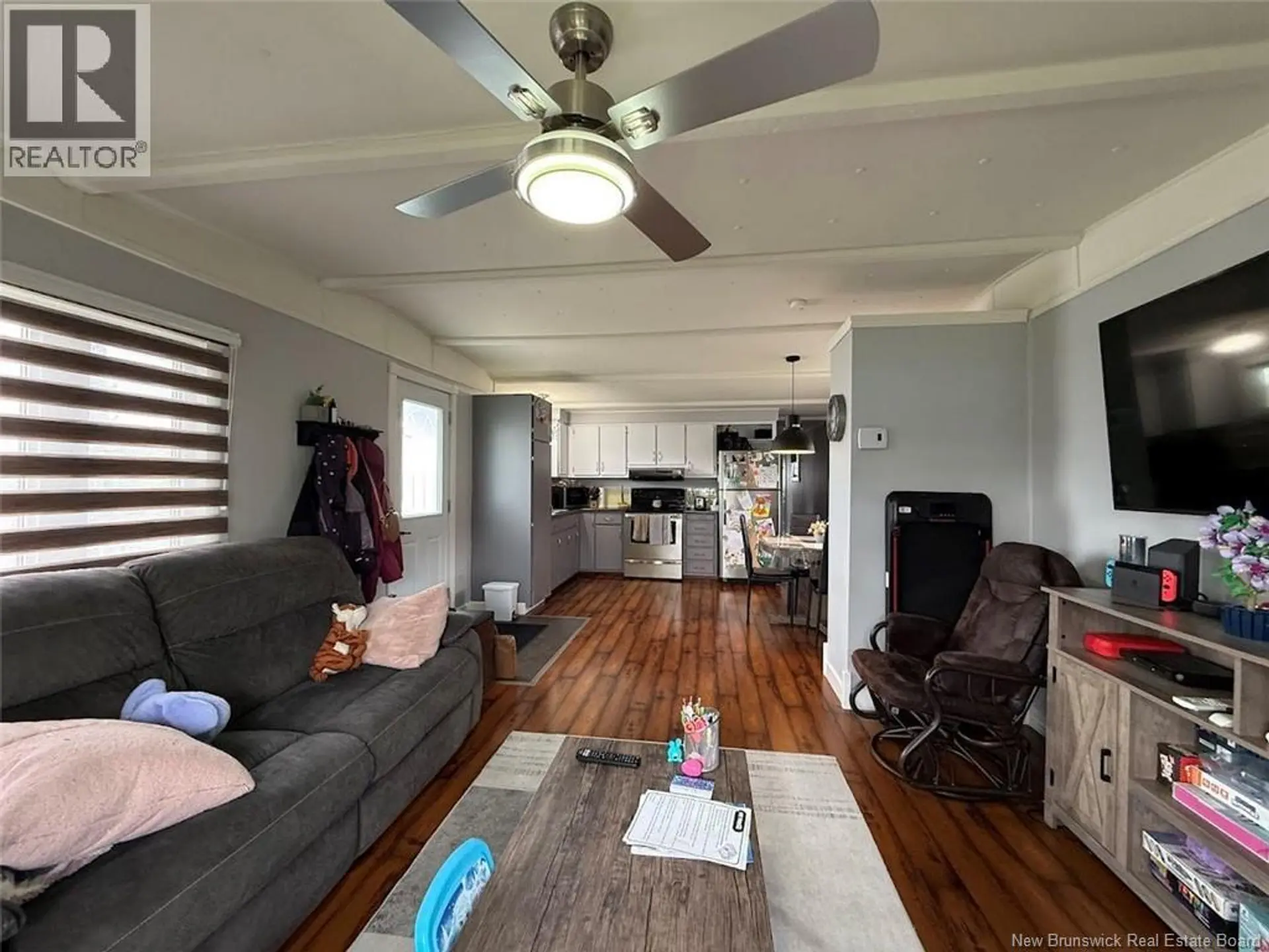 2037 Centrale Street - Image 3