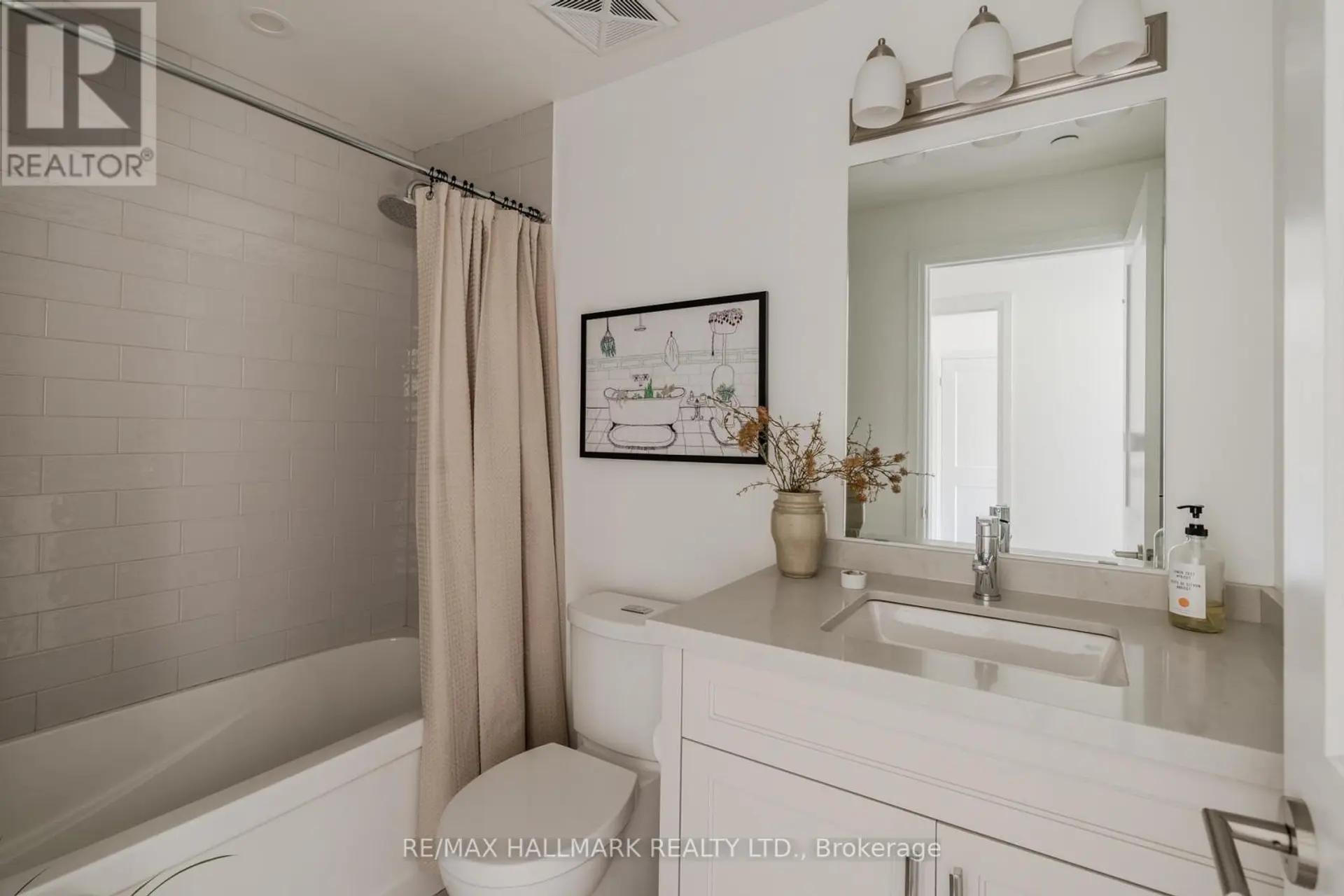 #15 100 COXWELL AVENUE - Image 13