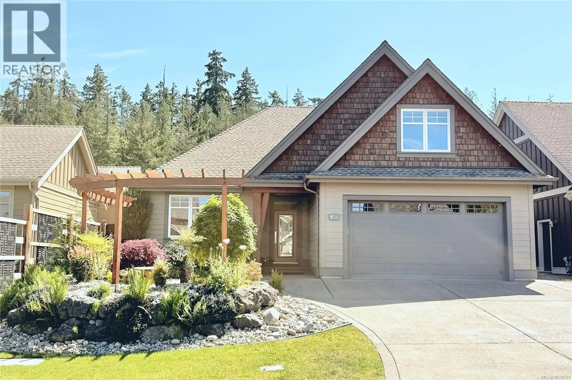 Property at 762 West Ridge Way, Qualicum Beach, BC