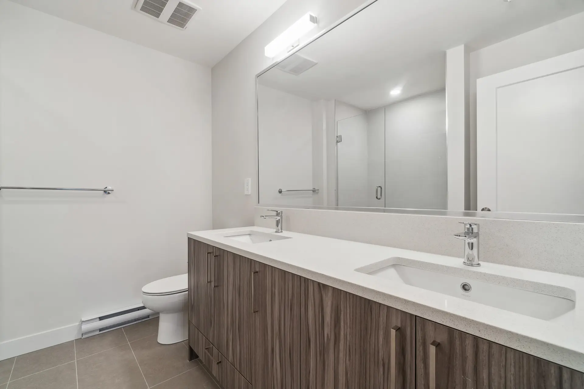 #403 5535 Hastings Street - Image 14