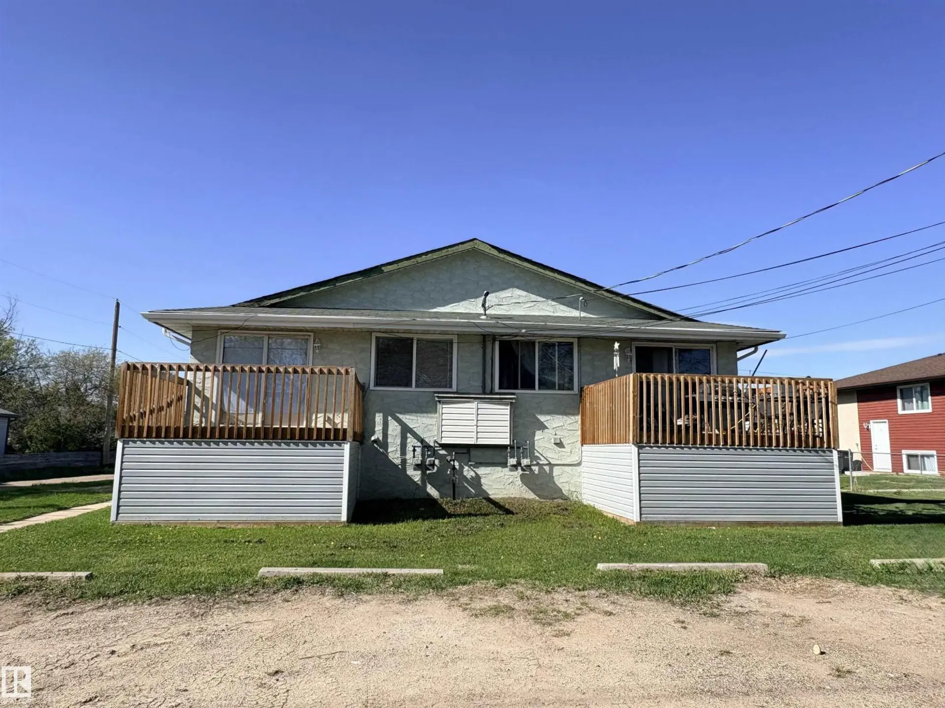 4537 50 AV - Image 4