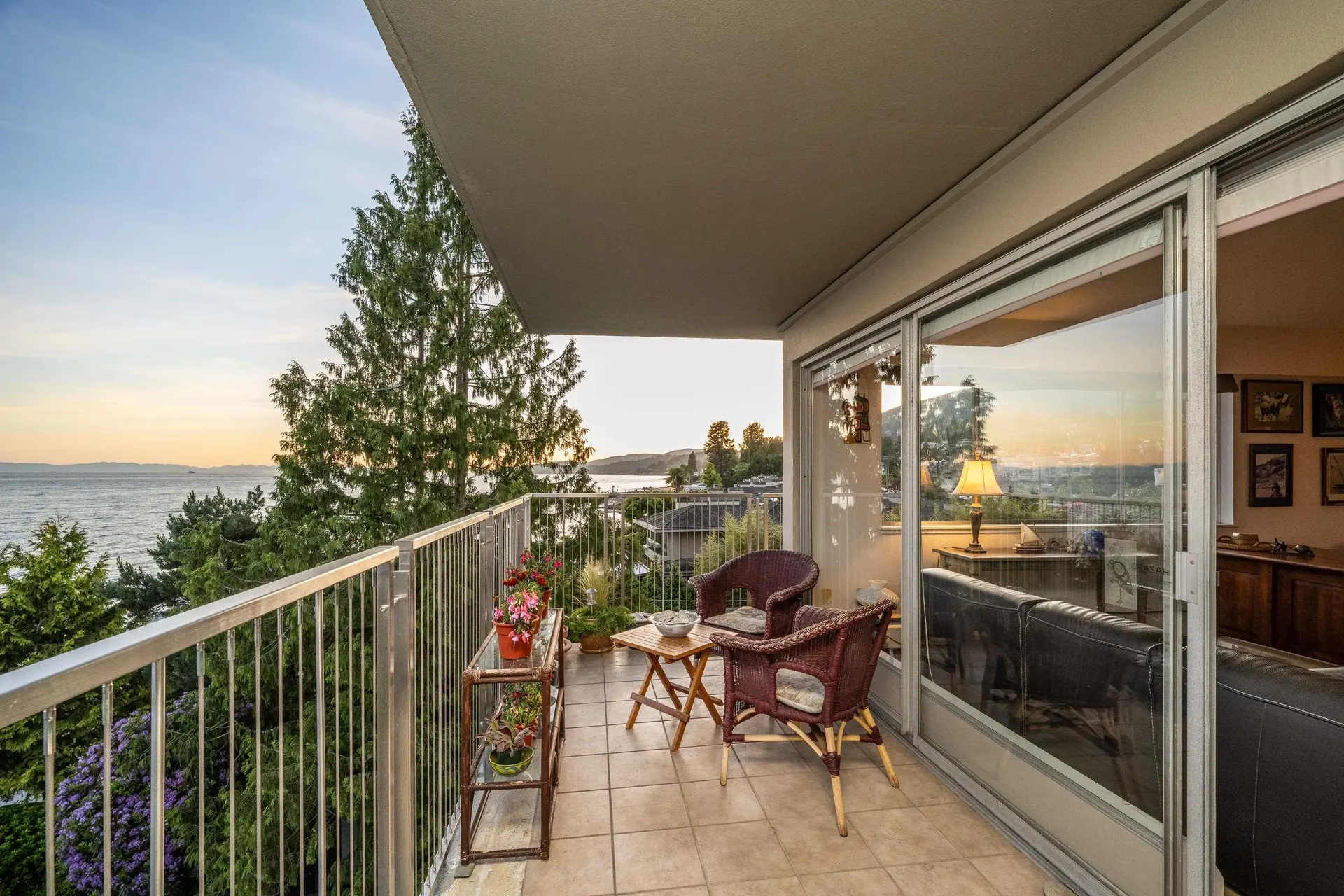 #301 150 24th Street - Image 9