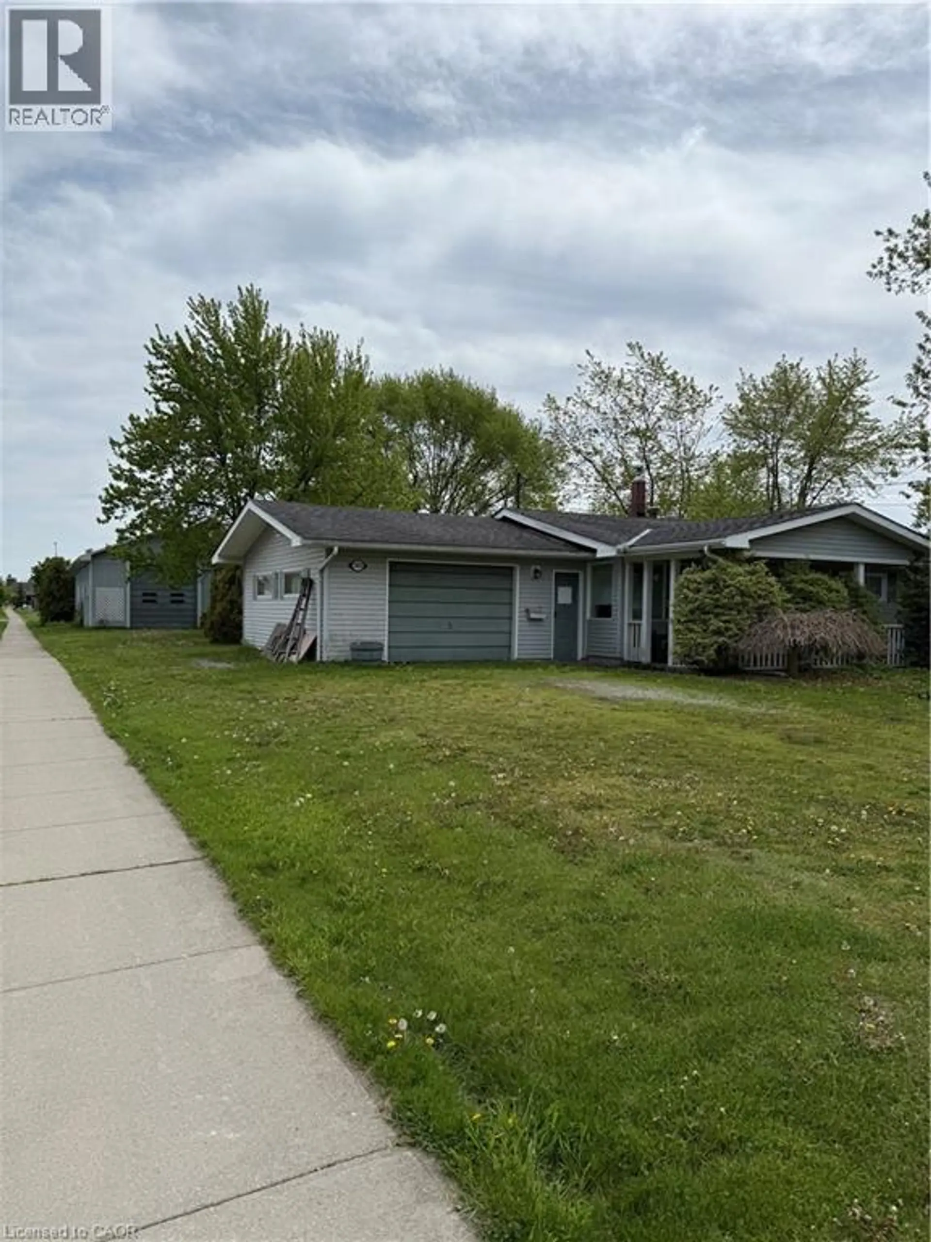 3931 MAIN Street W - Image 4