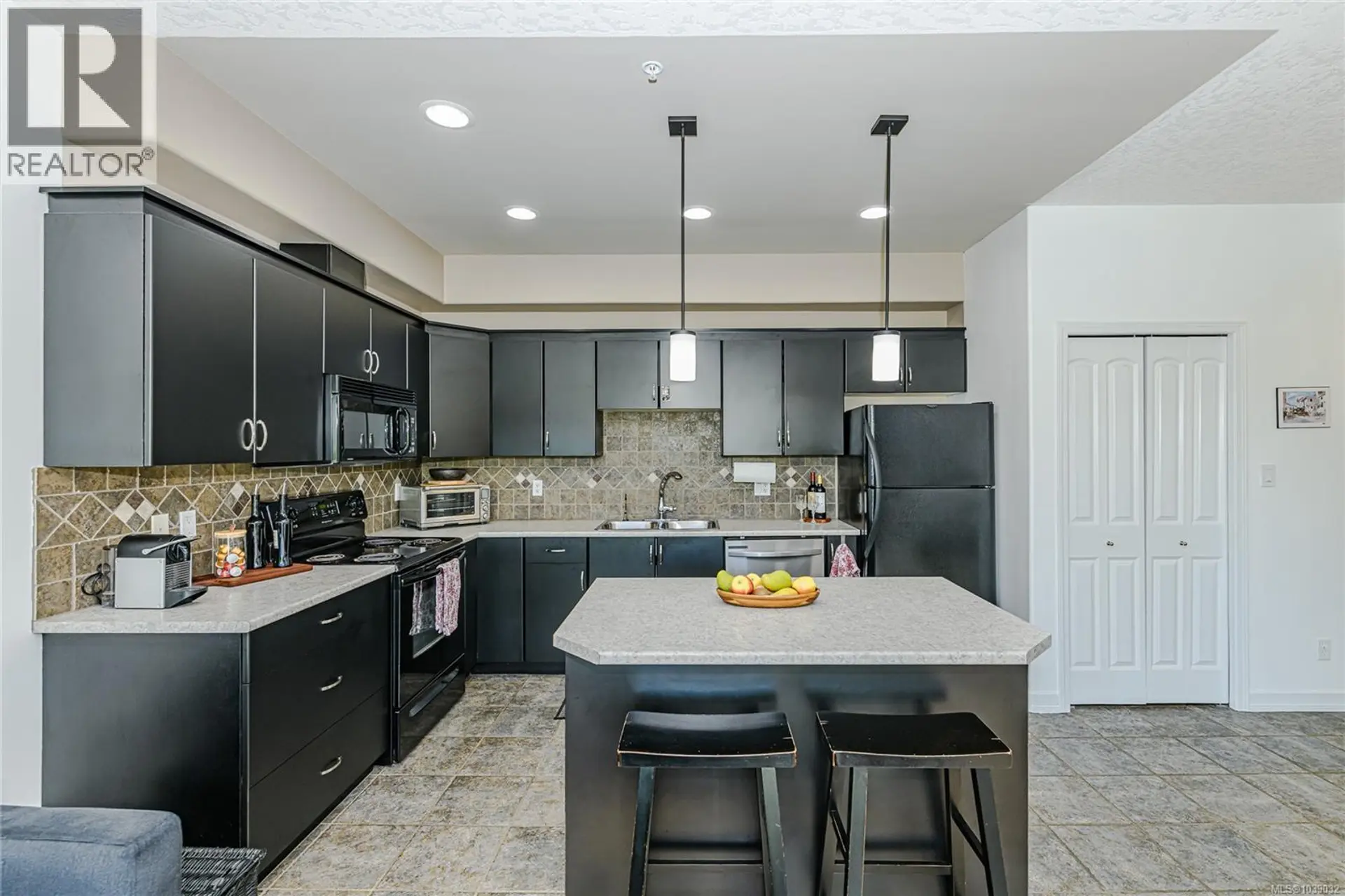 #205 3915 Carey Rd - Image 3