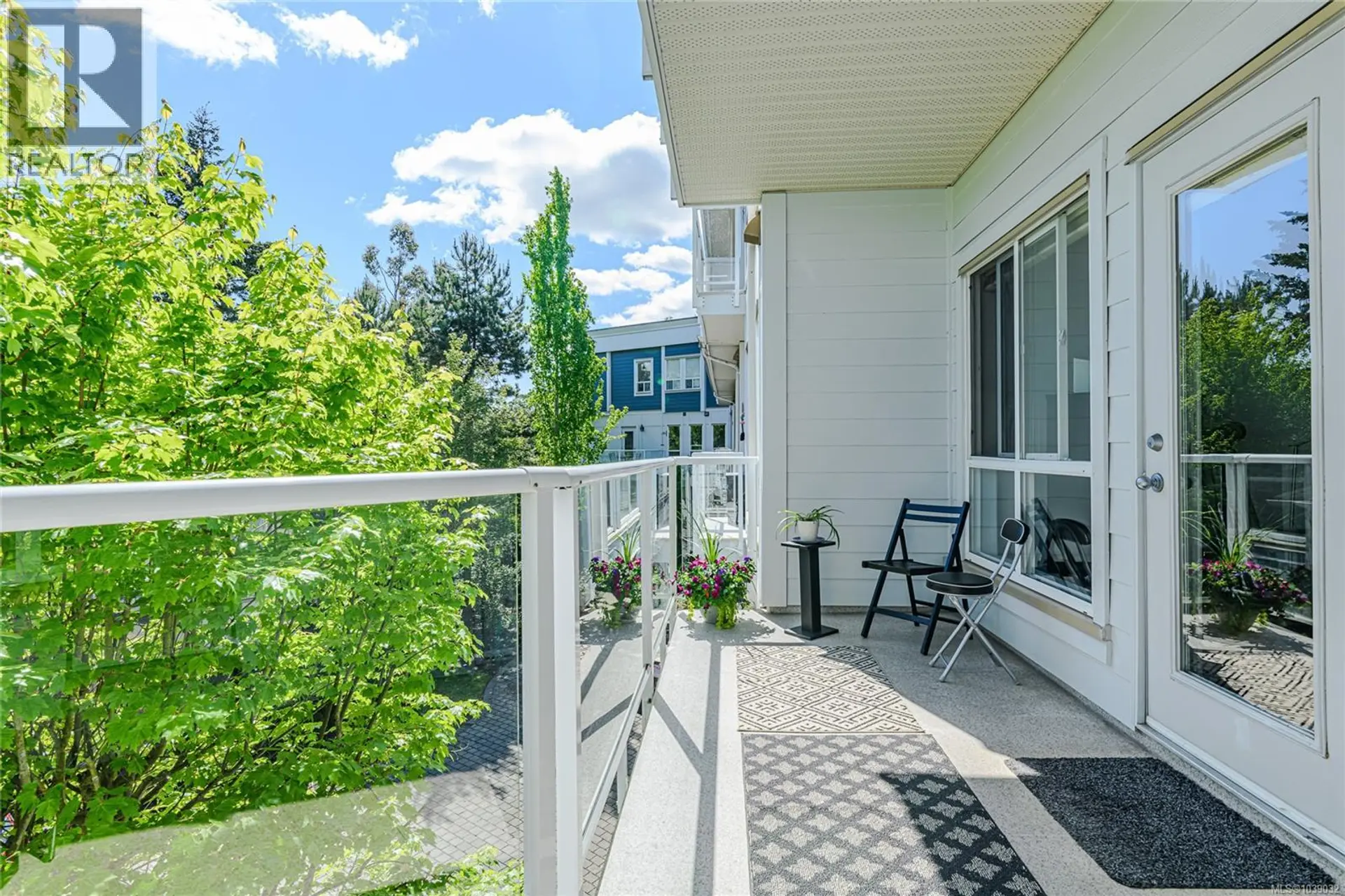 #205 3915 Carey Rd - Image 9