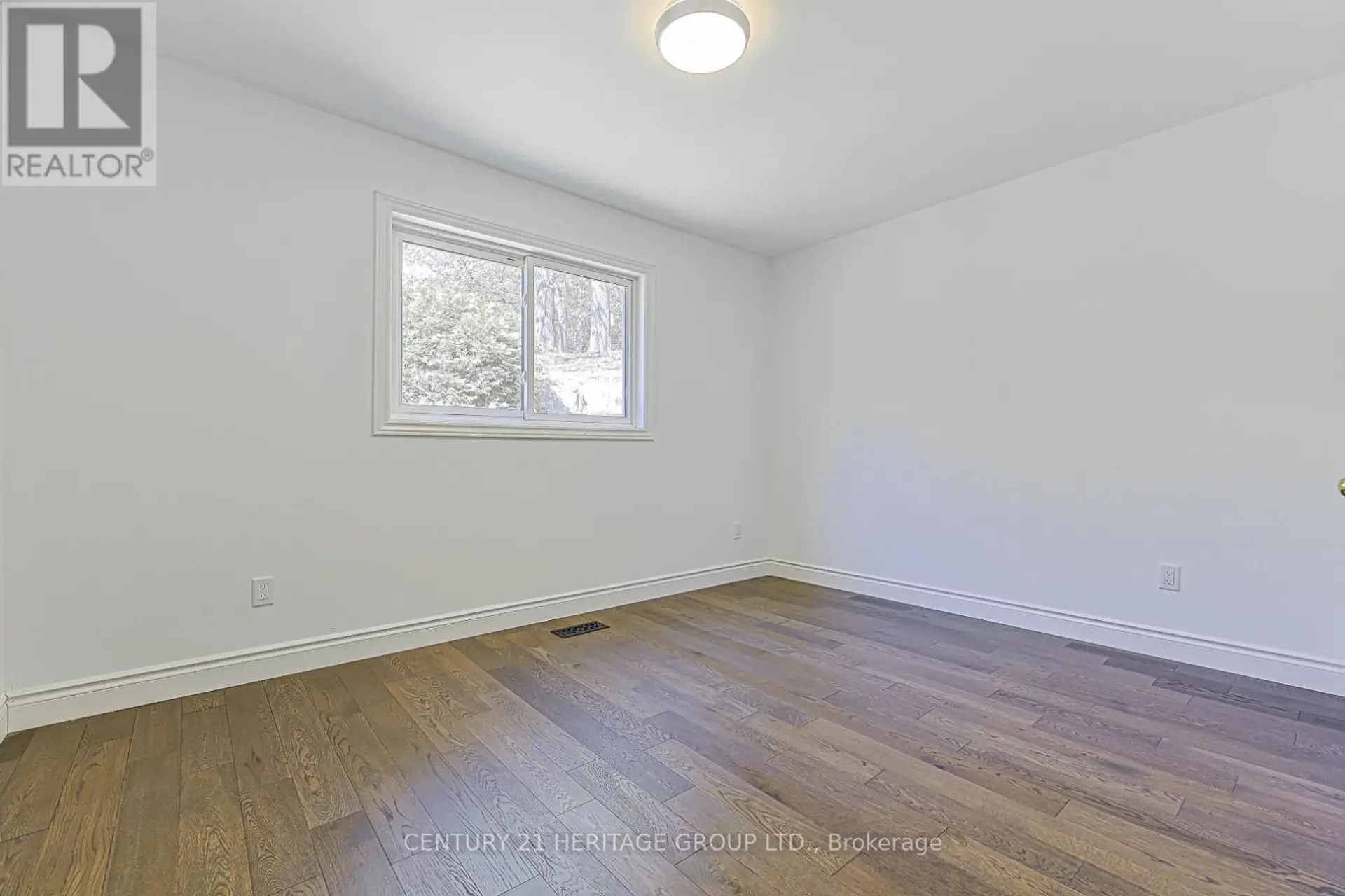 178 MAIN STREET N - Image 10