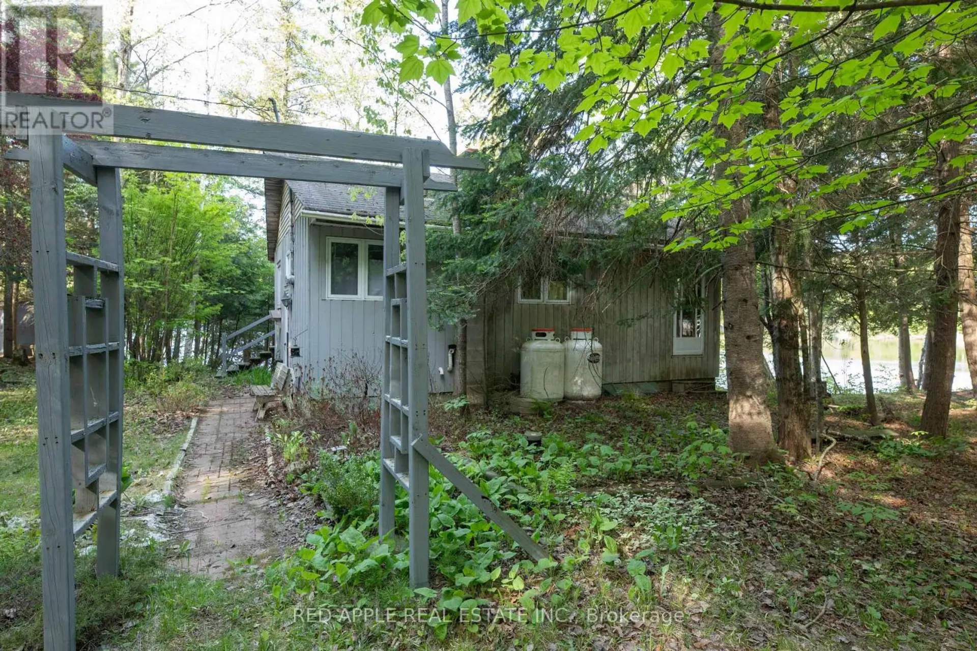 1004 BELLWOOD LANE - Image 10
