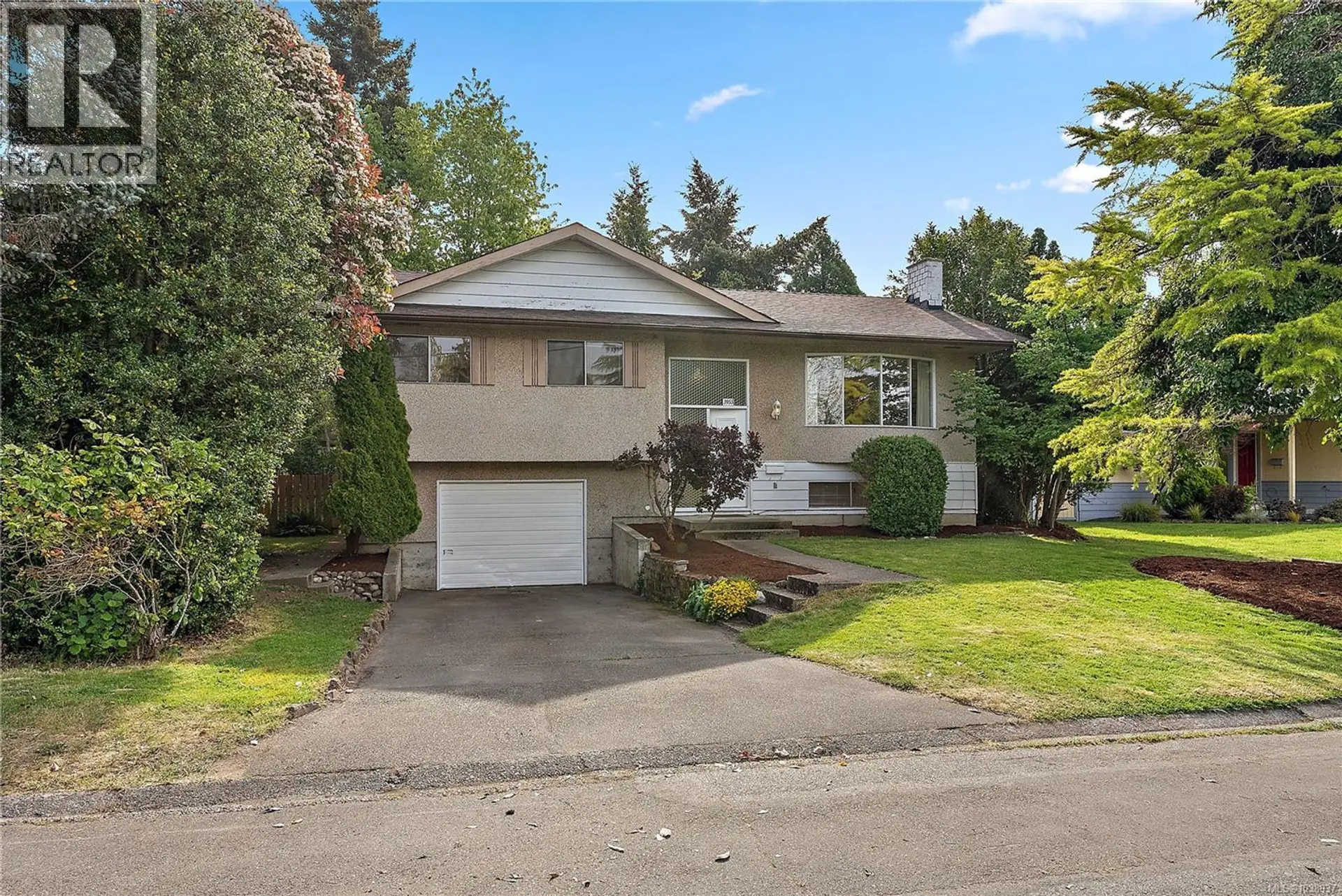 Property at 3955 Emerald Pl, Saanich, BC