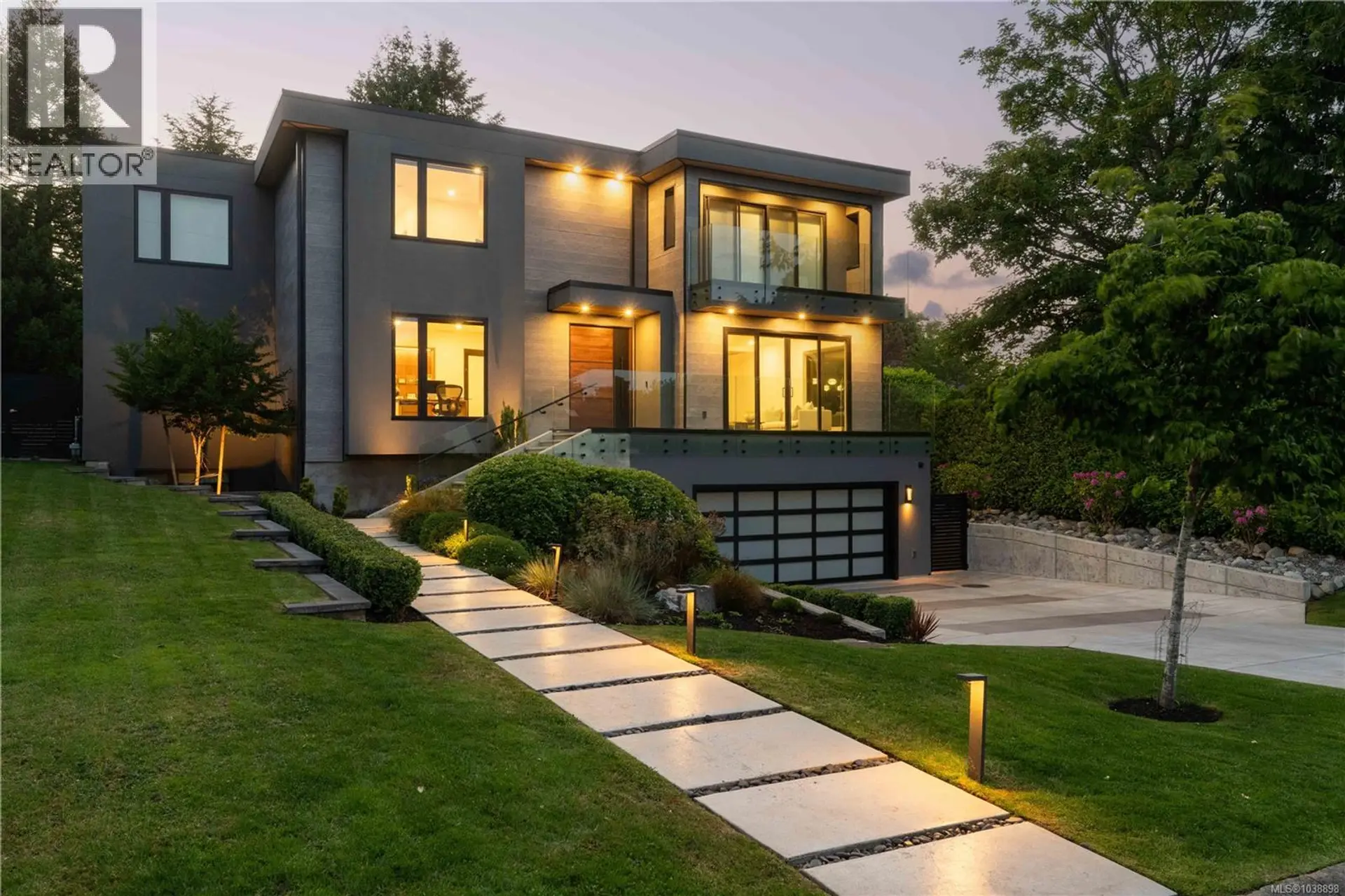 Property at 374 Sunset Ave, Oak Bay, BC