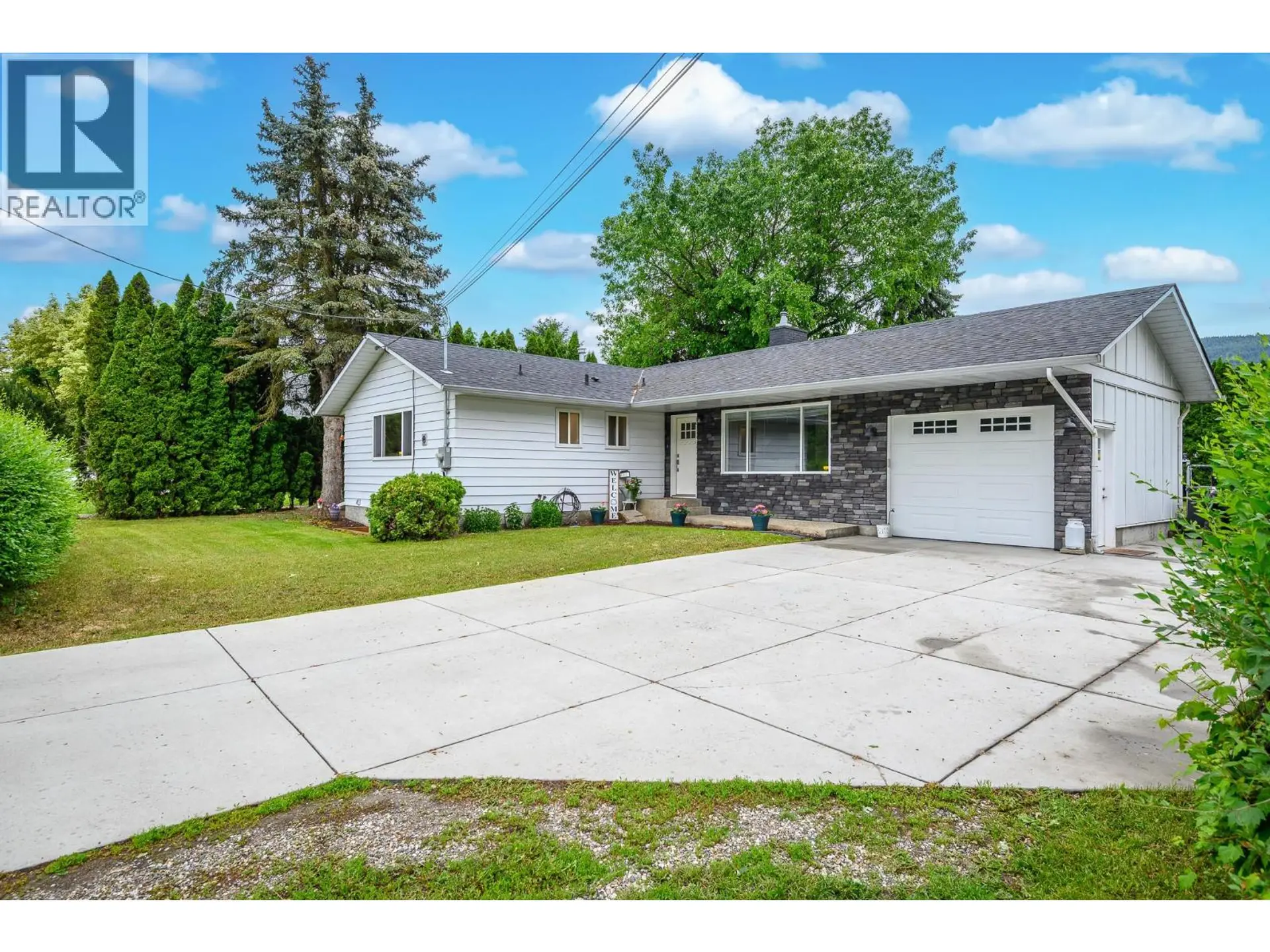 Property at 6596 Lavington Way, Coldstream, BC