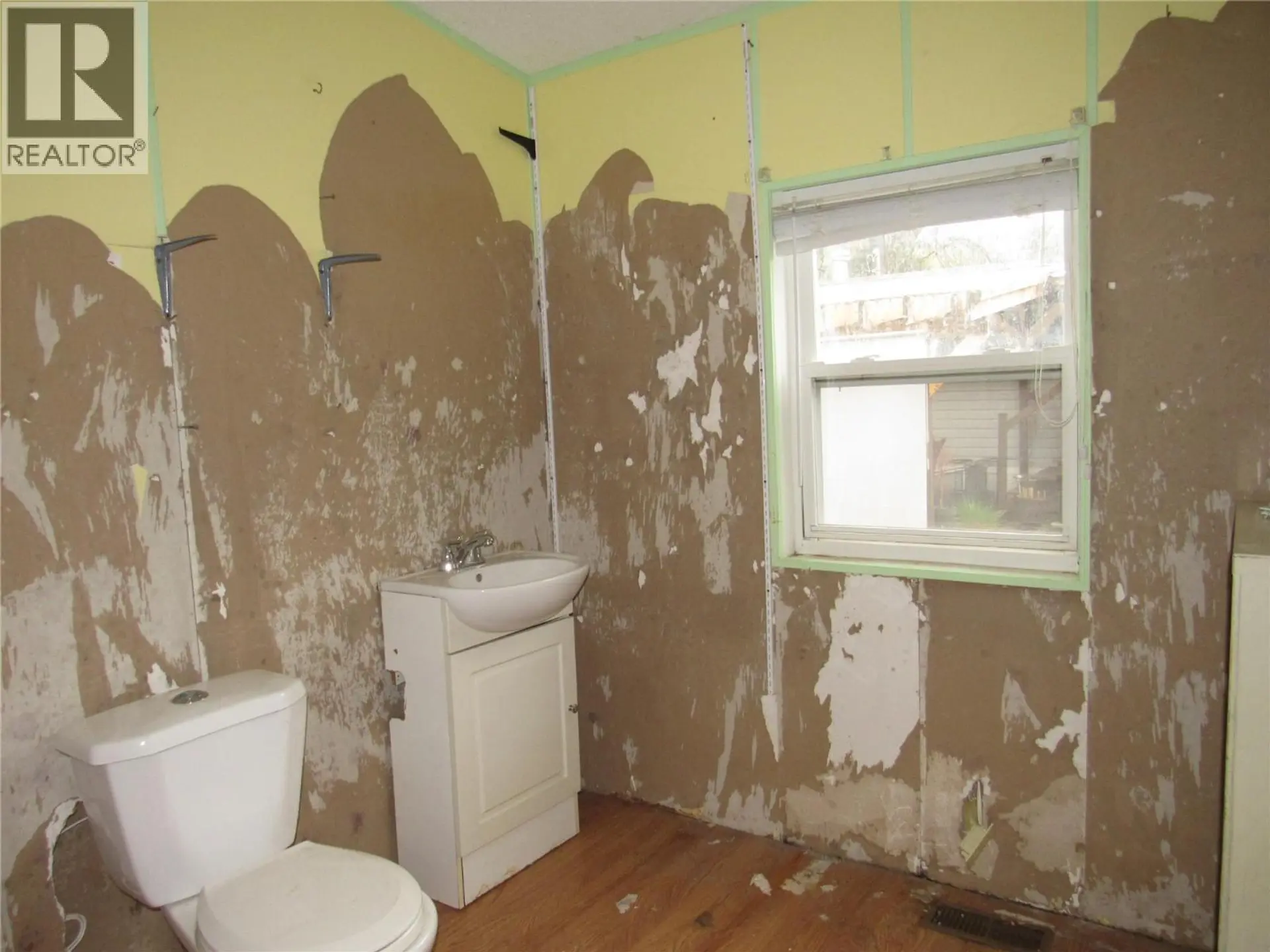 #13 500 16TH Avenue - Image 2