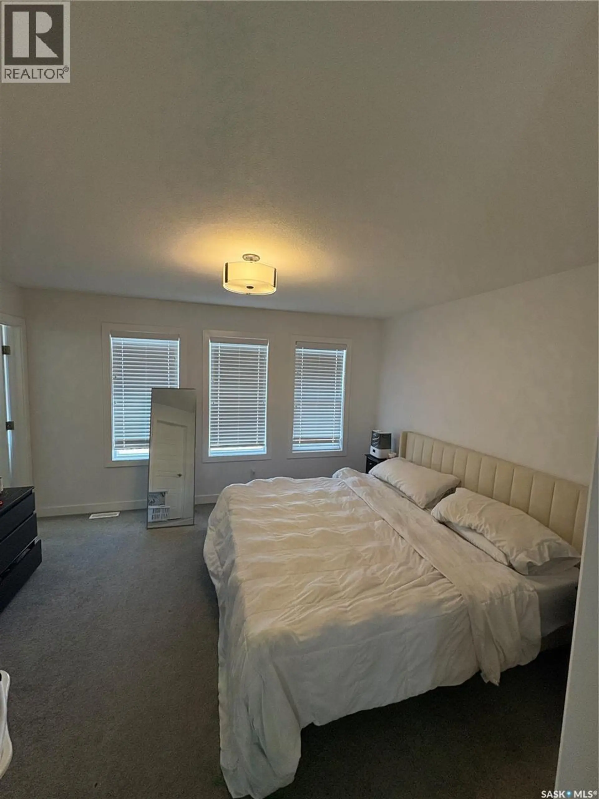 #324 McOrmond DRIVE - Image 12