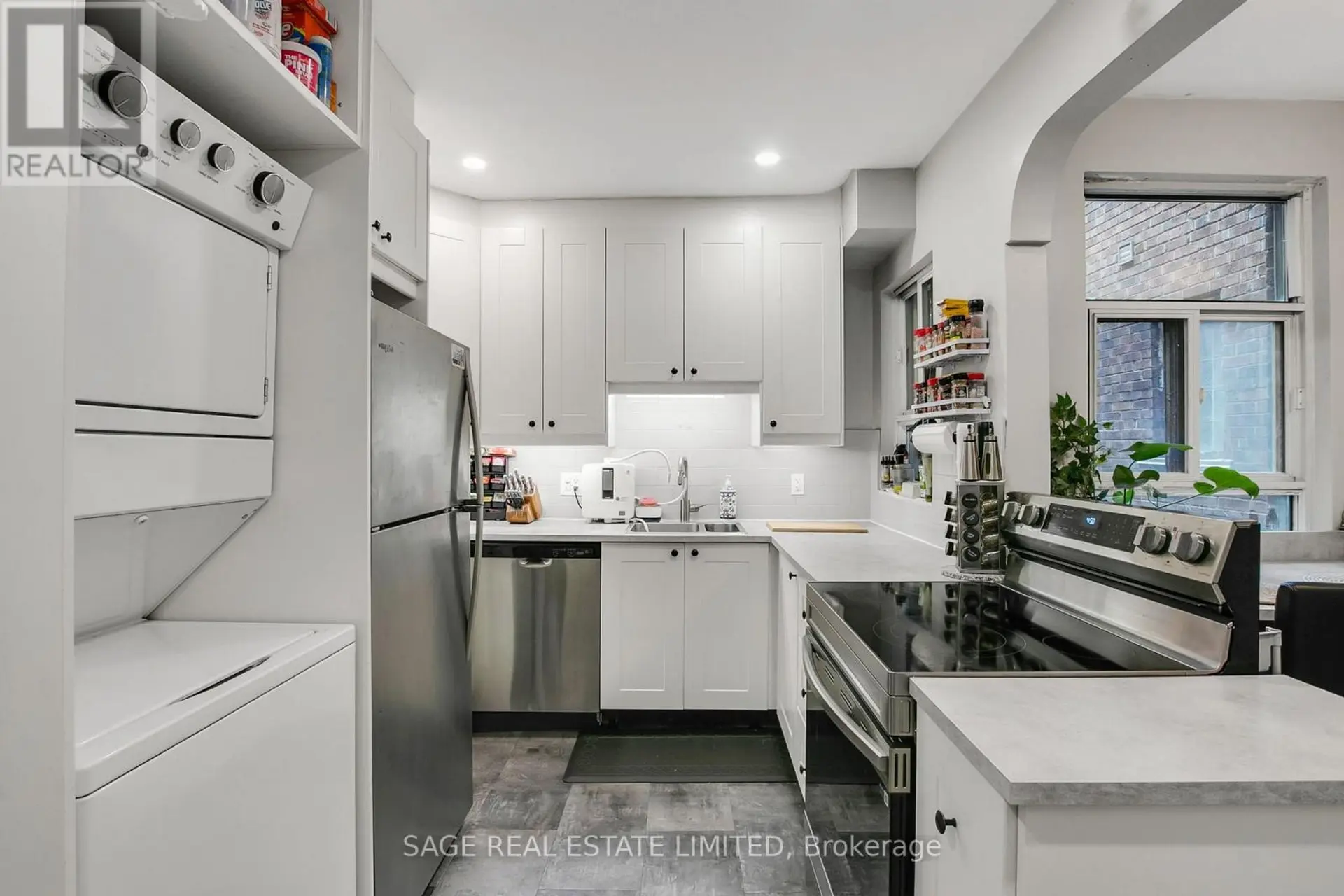 #204 1840 BATHURST STREET - Image 2