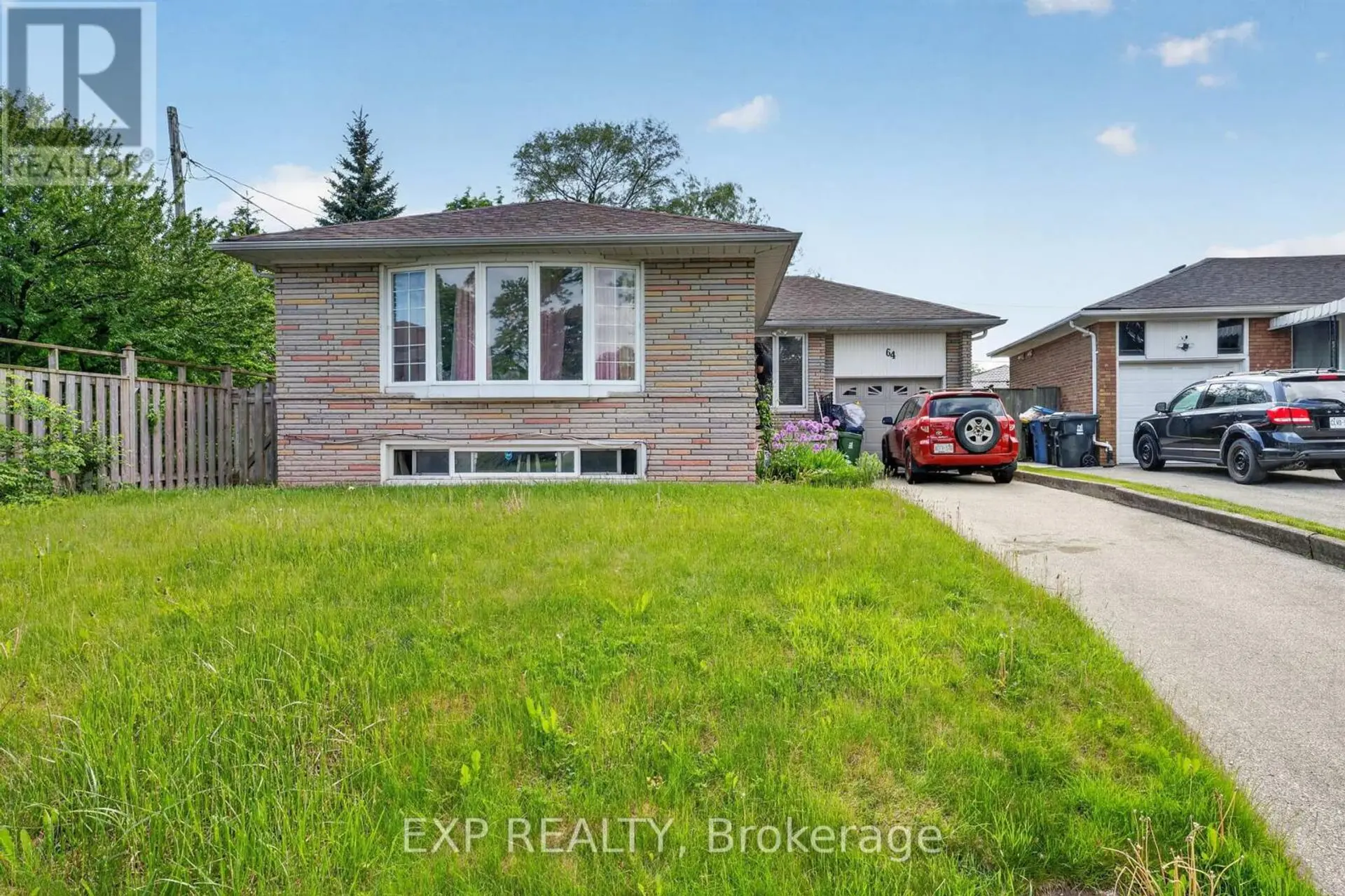 64 BRIDESBURG DRIVE - Image 1