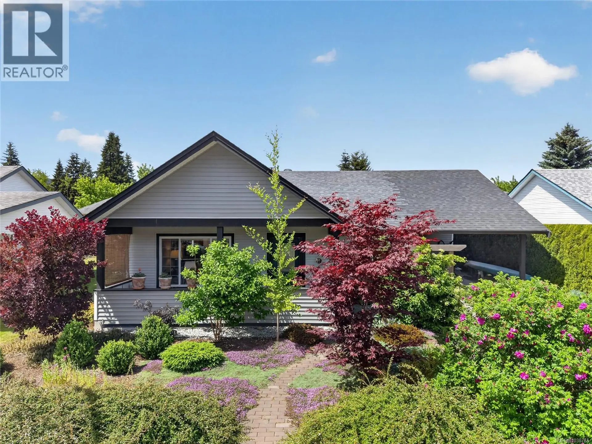 Property at 3305 Ninth St, Cumberland, BC