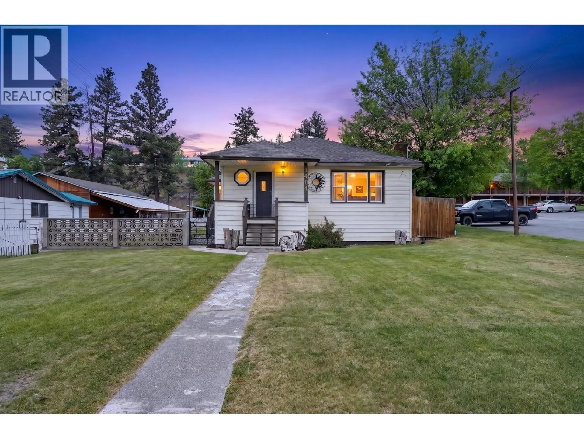Property at 1404 Cariboo Hwy 97 Highway, Clinton, BC