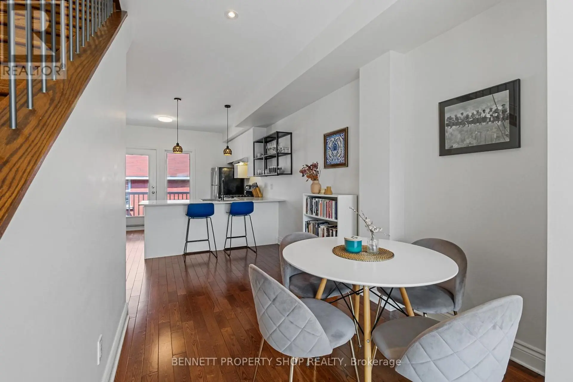 288 CAMBRIDGE STREET N - Image 6